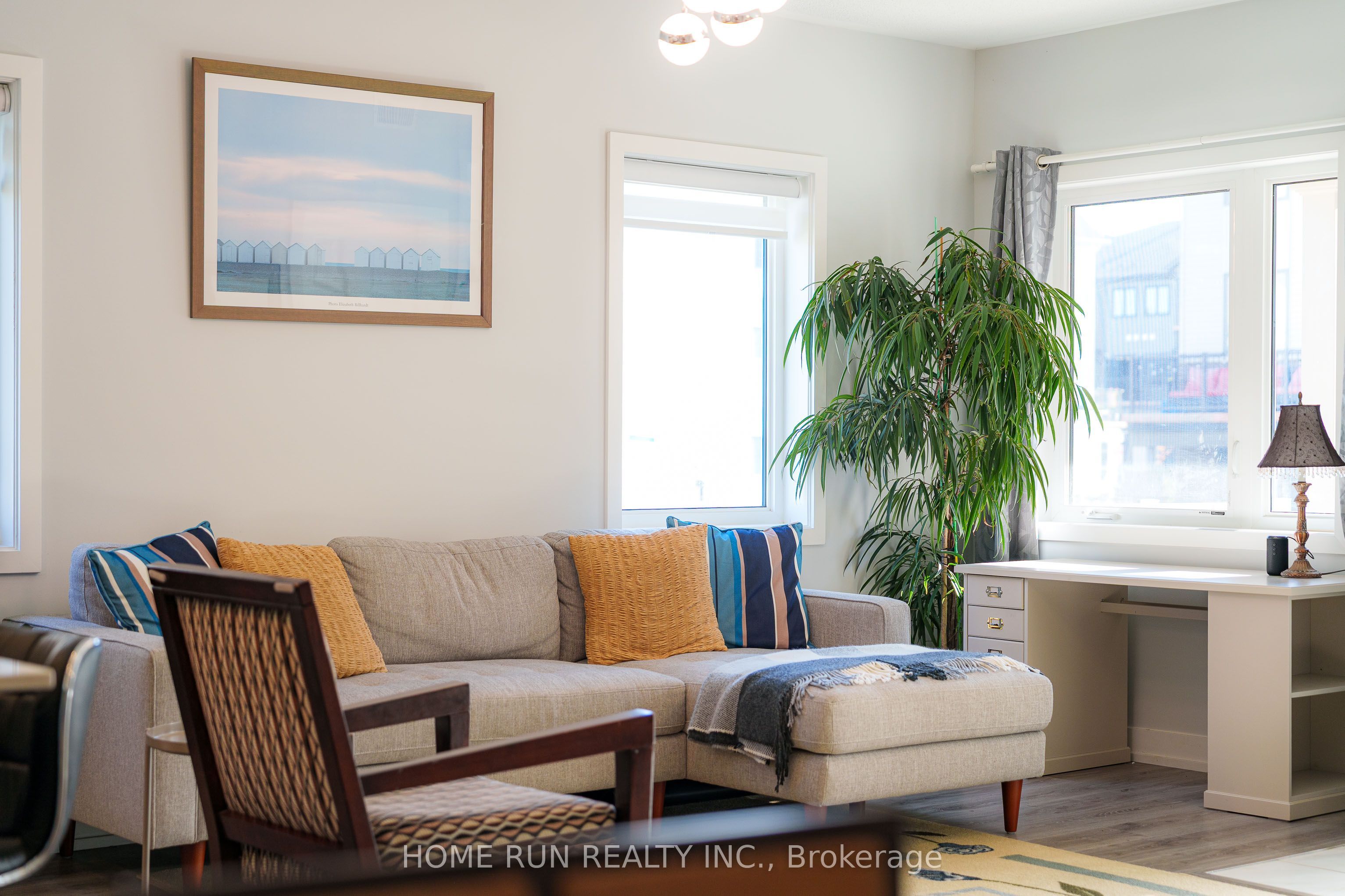 733 Chromite Private Property Photo 9