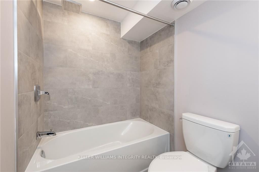 366 Fullerton Avenue B Property Photo 22