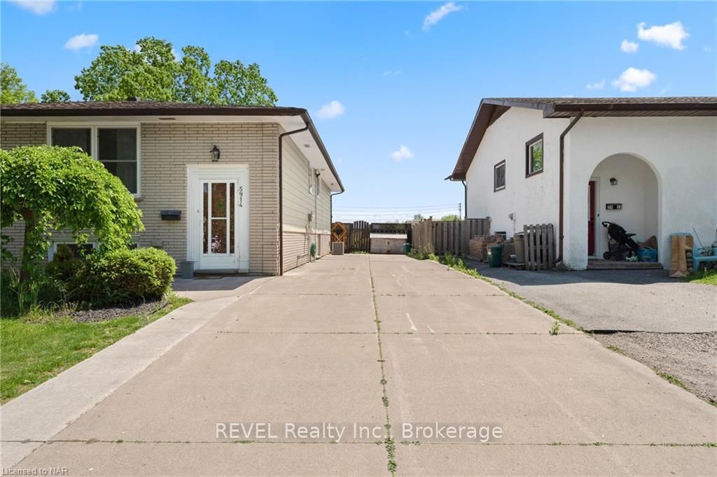 5914 Frontenac Street Property Photo 3