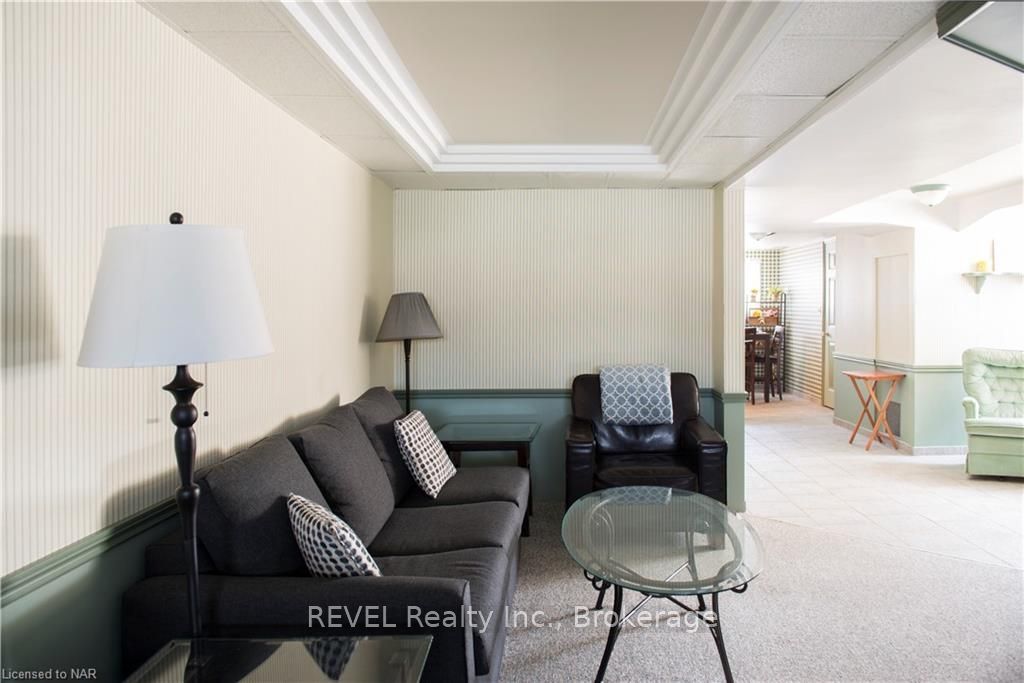 5914 Frontenac Street Property Photo 5