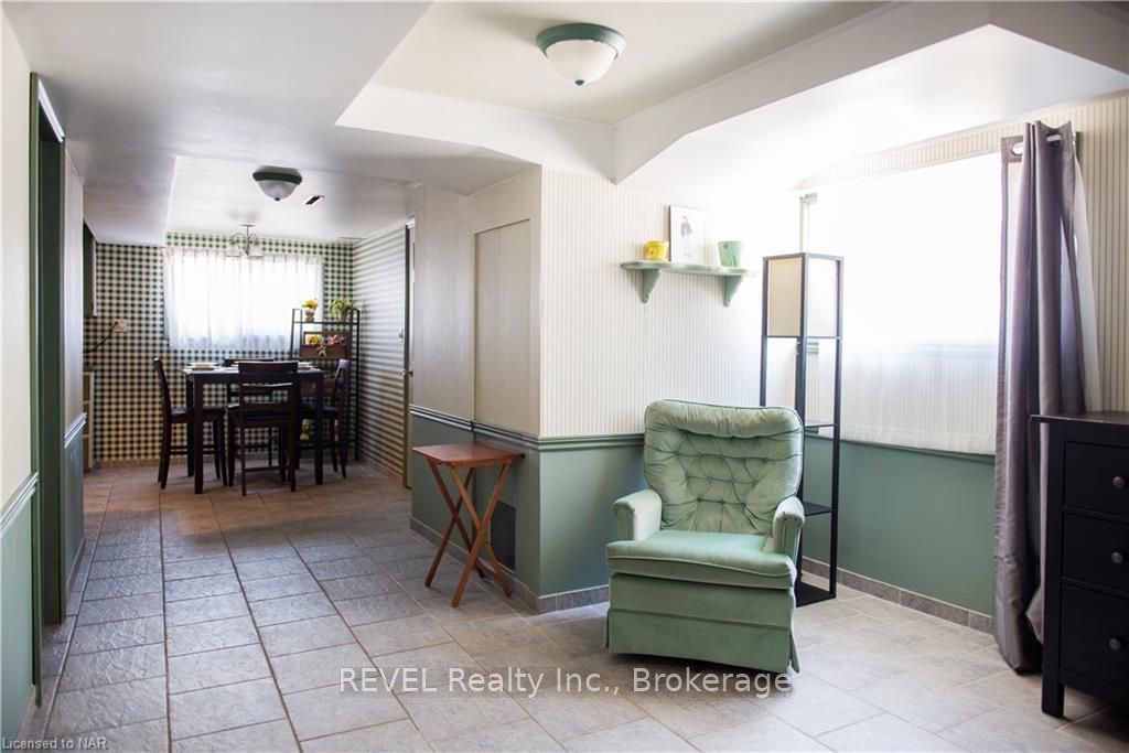 5914 Frontenac Street Property Photo 7