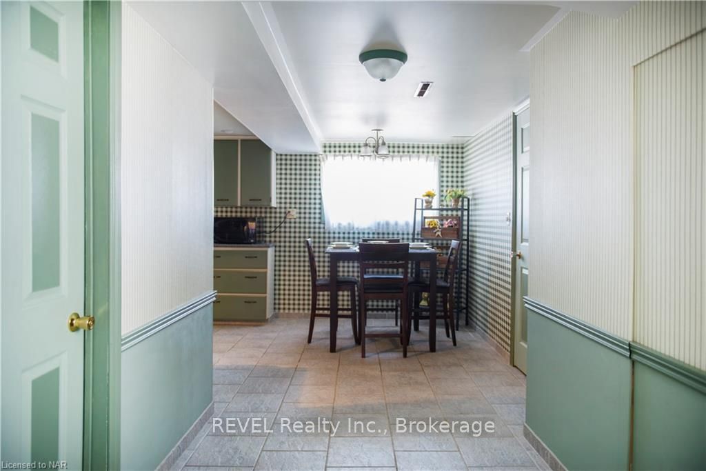 5914 Frontenac Street Property Photo 9