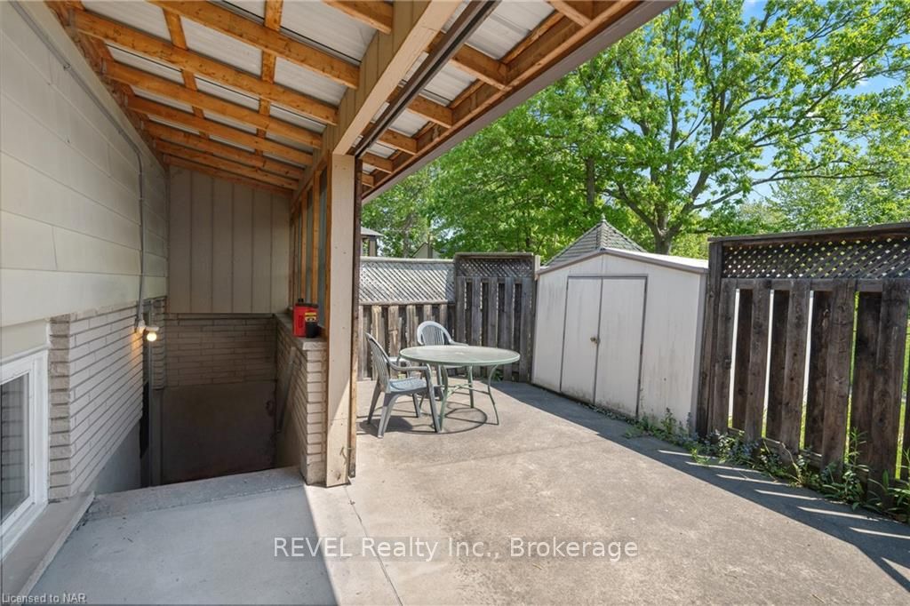 5914 Frontenac Street Property Photo 14