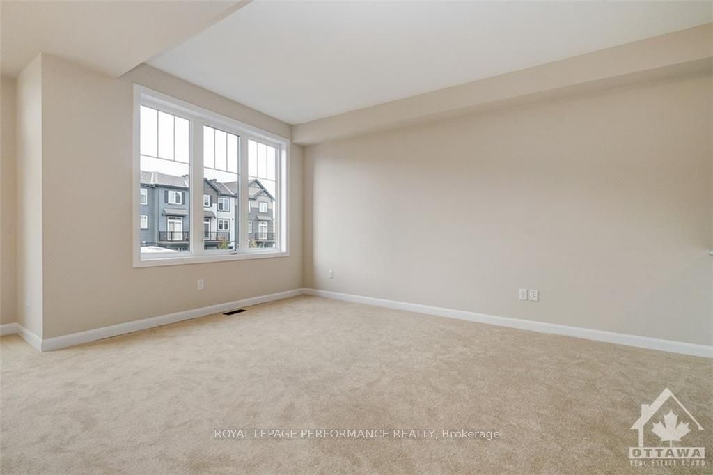 514 Clemency Crescent Property Photo 3