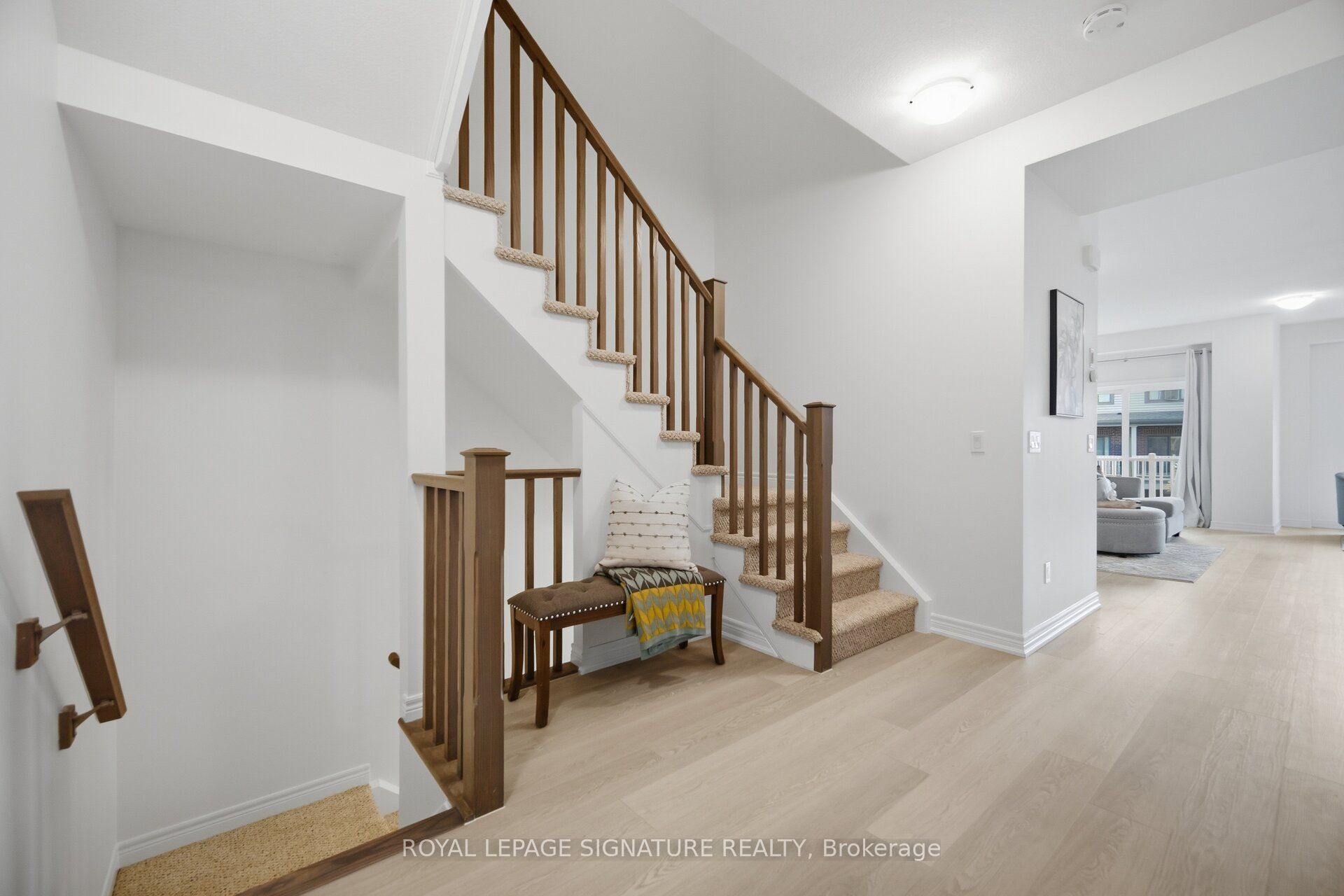1 Ridgeside Lane Property Photo 8