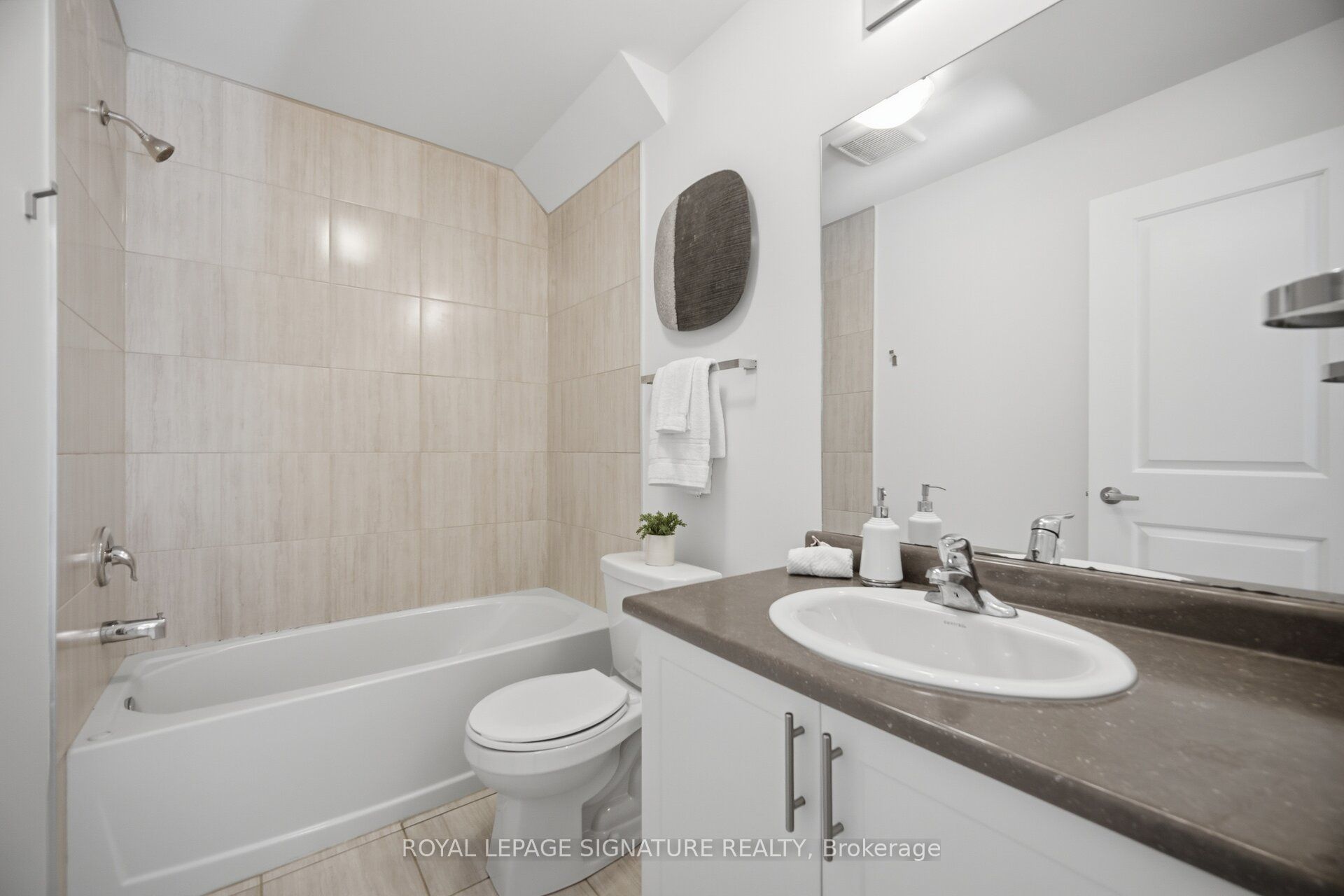 1 Ridgeside Lane Property Photo 37