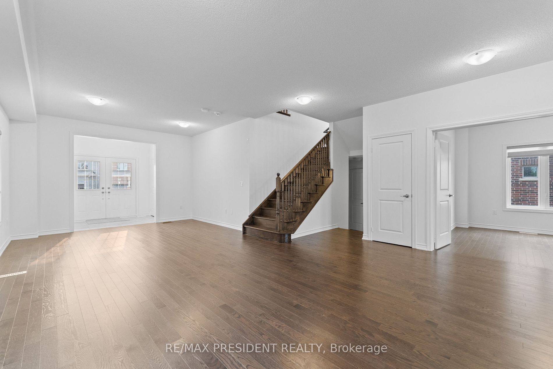 335 Russell Street Property Photo 3