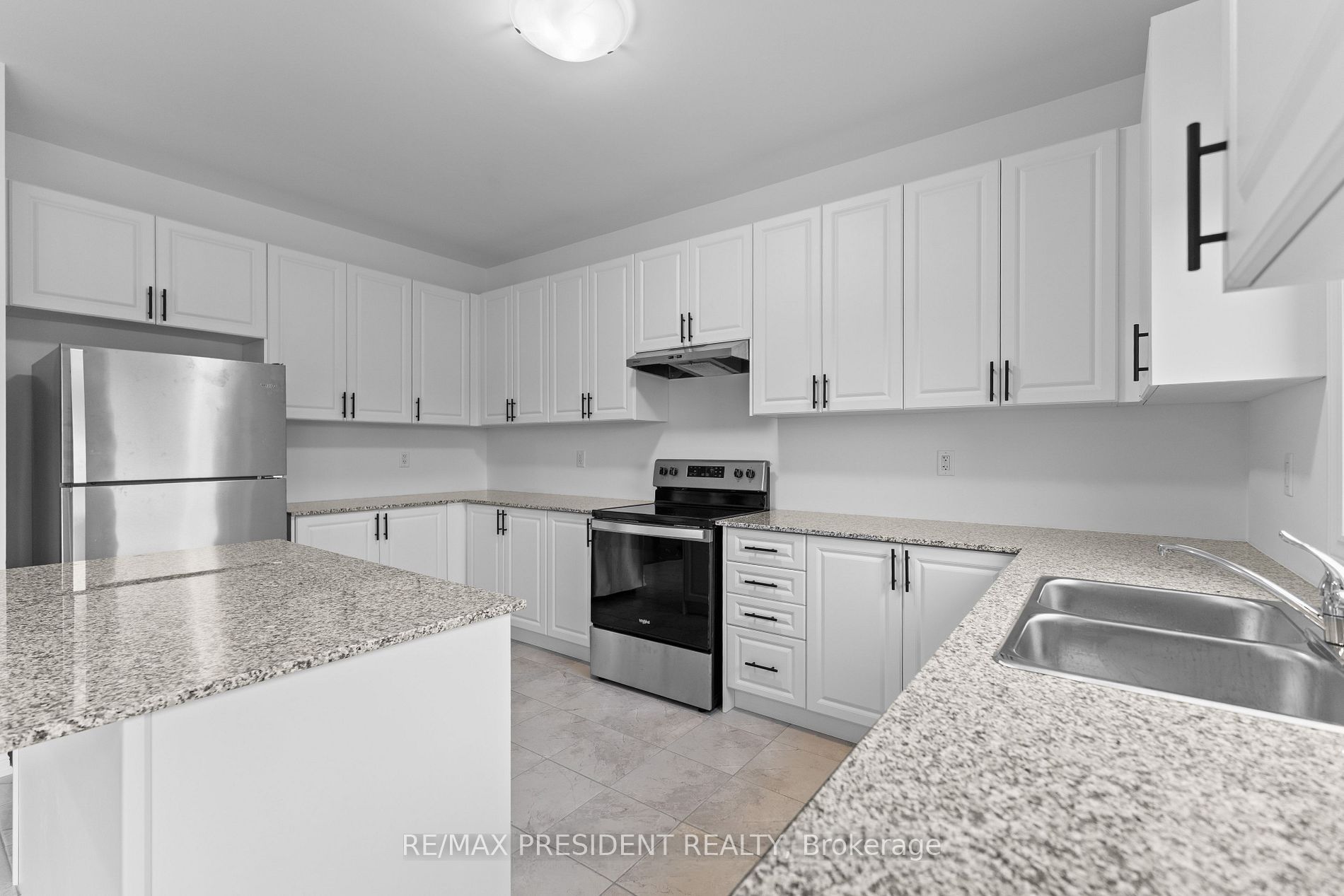 335 Russell Street Property Photo 9