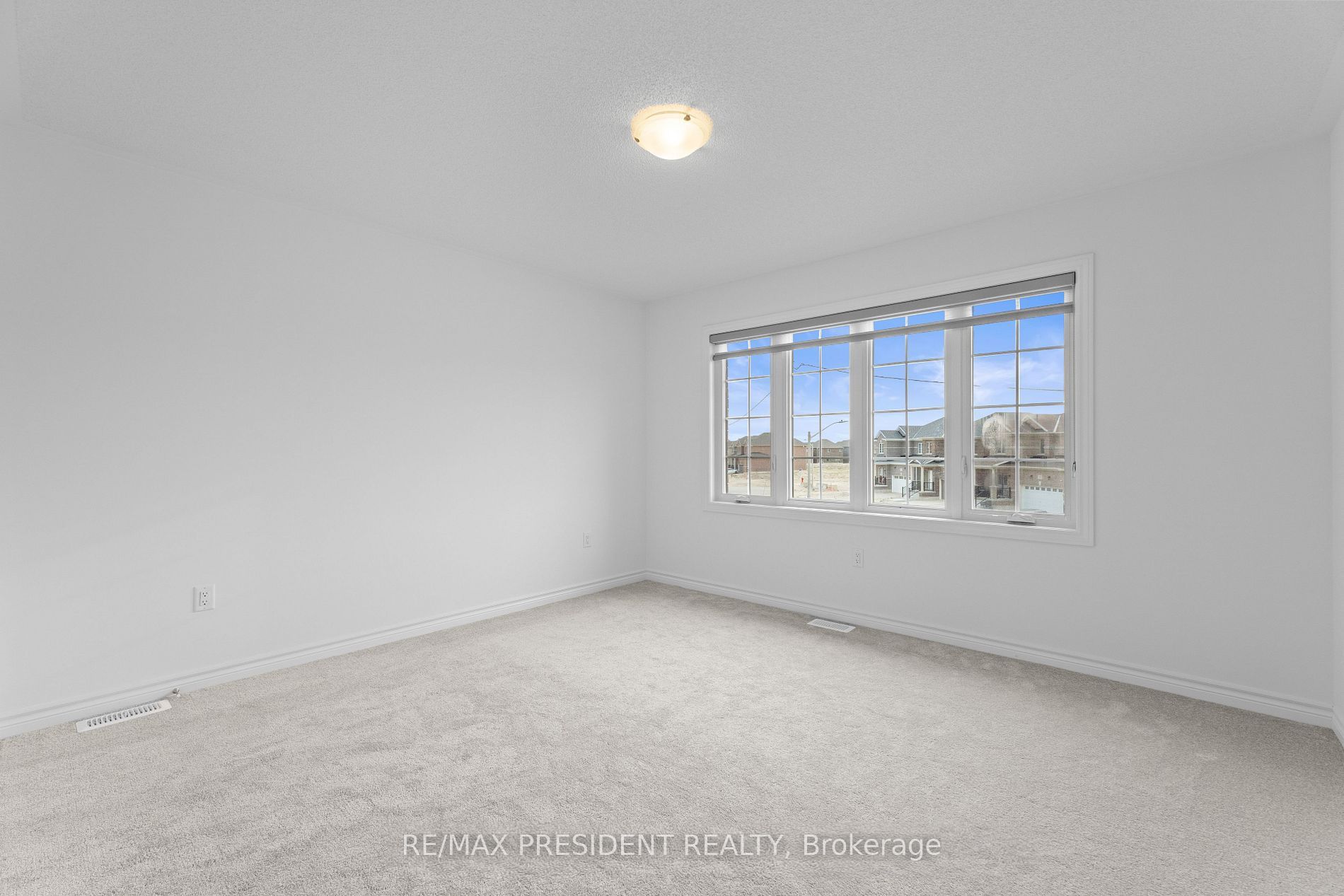 335 Russell Street Property Photo 16
