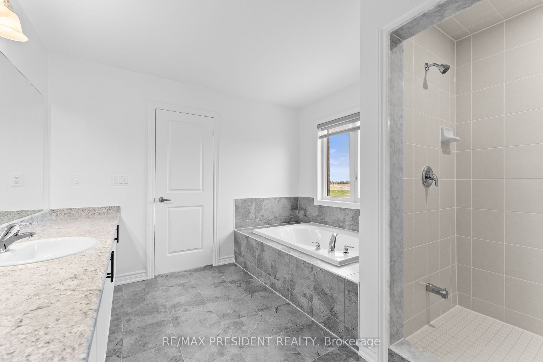 335 Russell Street Property Photo 18