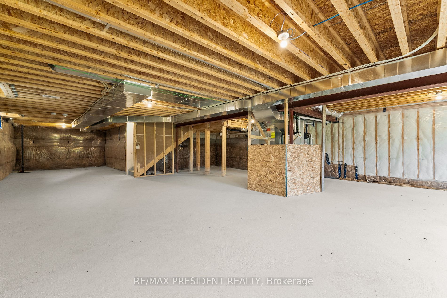 335 Russell Street Property Photo 22