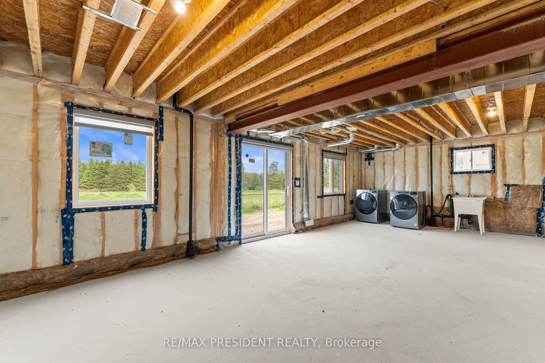 335 Russell Street Property Photo 23