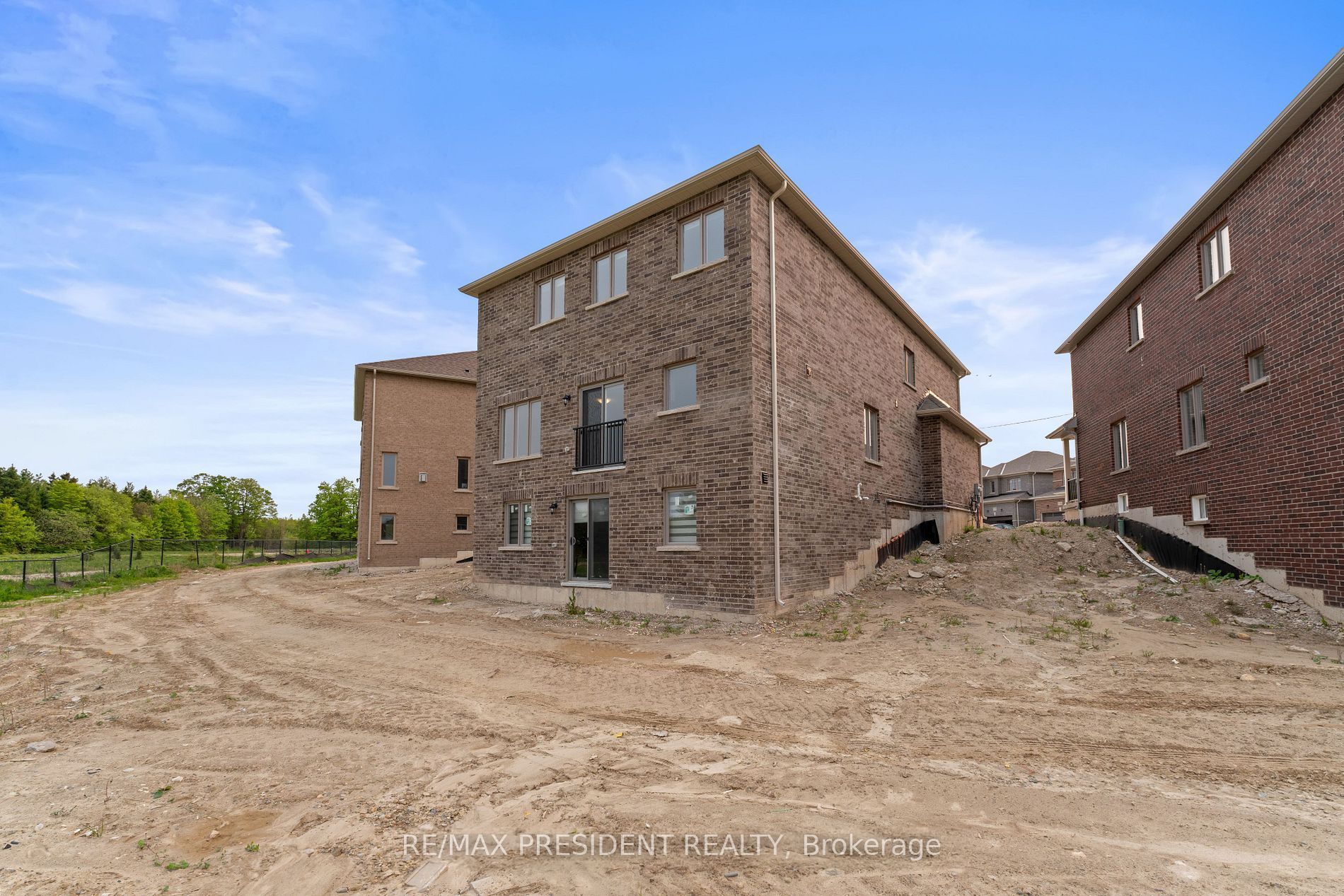 335 Russell Street Property Photo 25