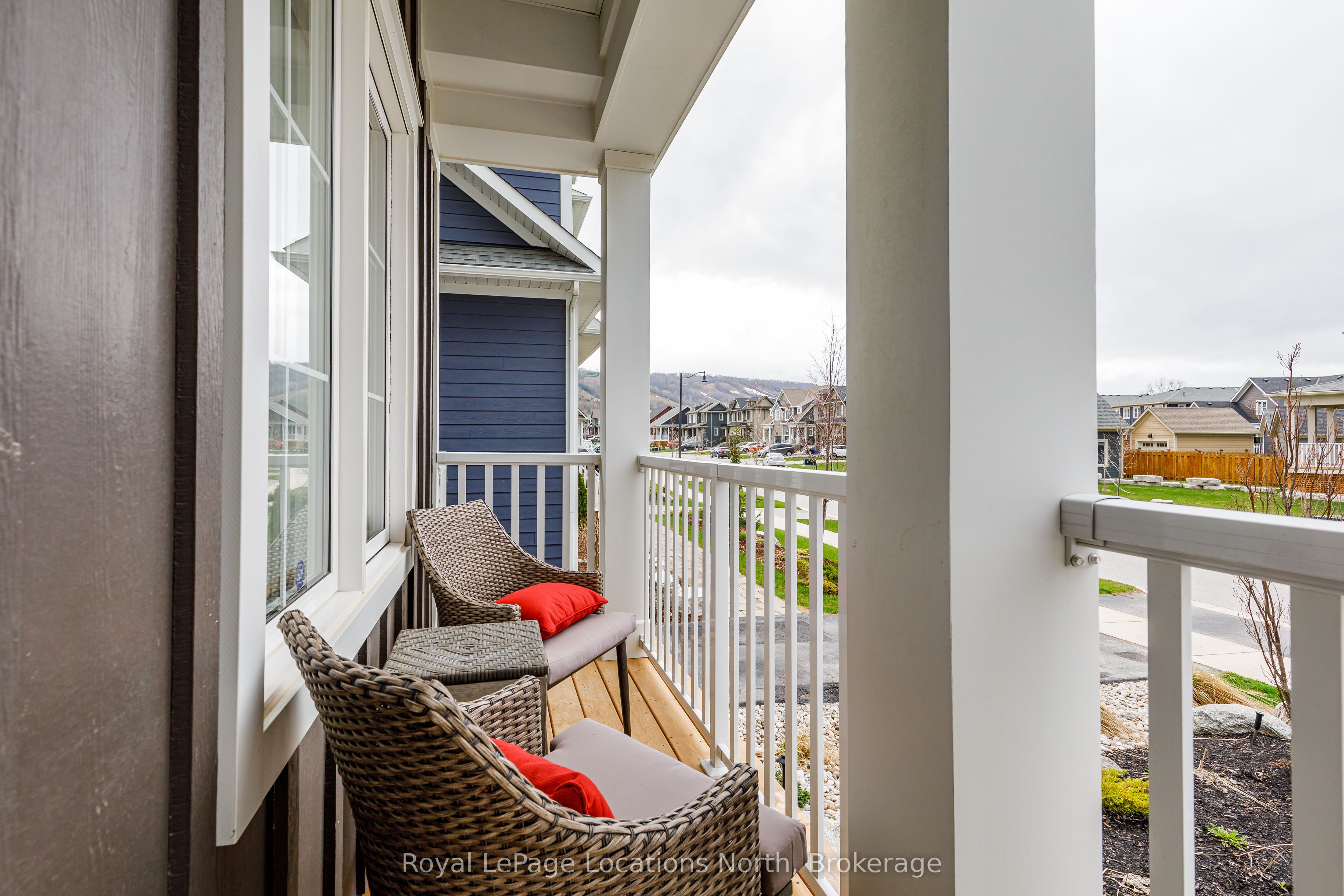 122 Yellow Birch Crescent Property Photo 2