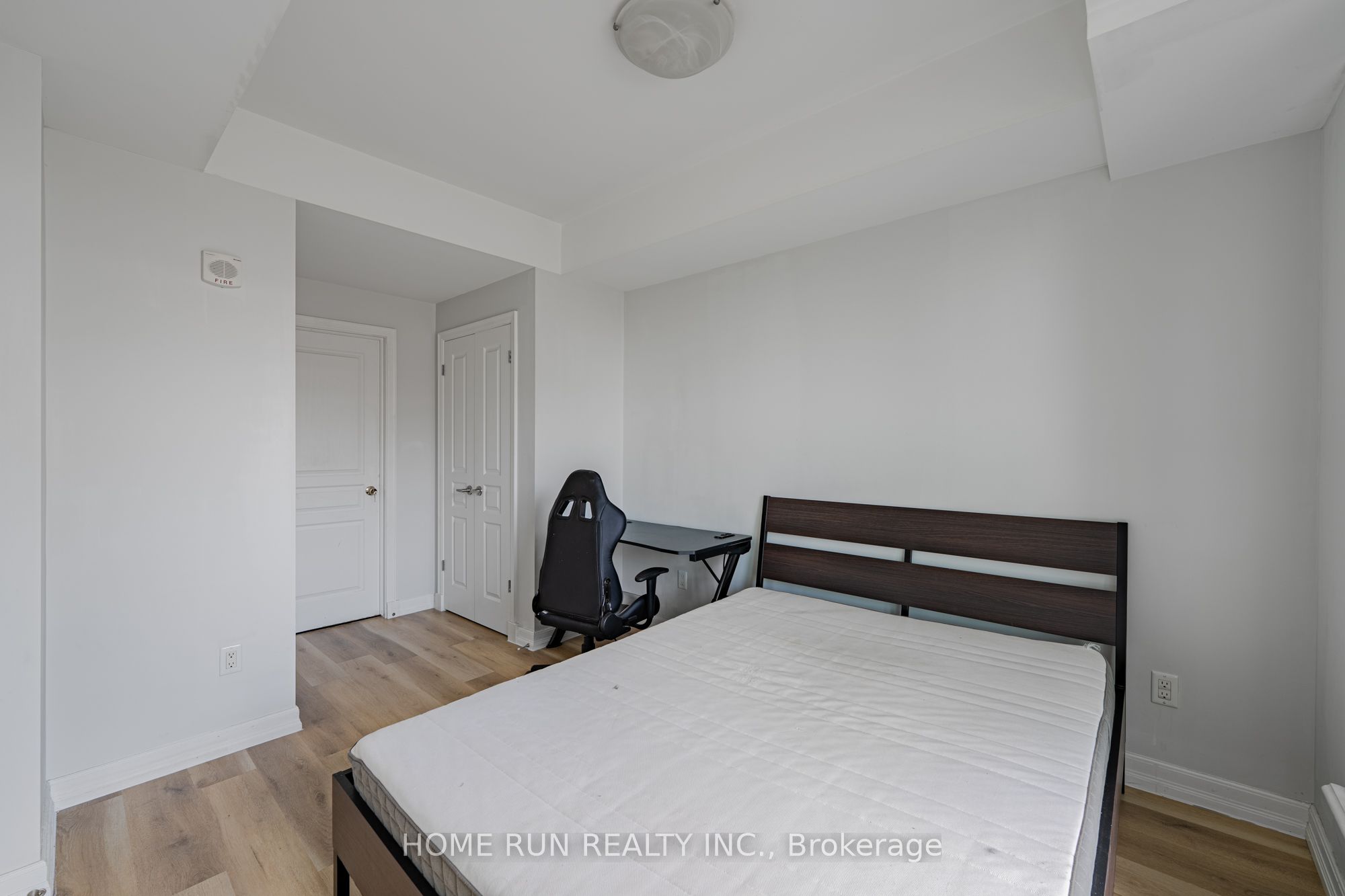 238 Besserer Street 1407 Property Photo 8