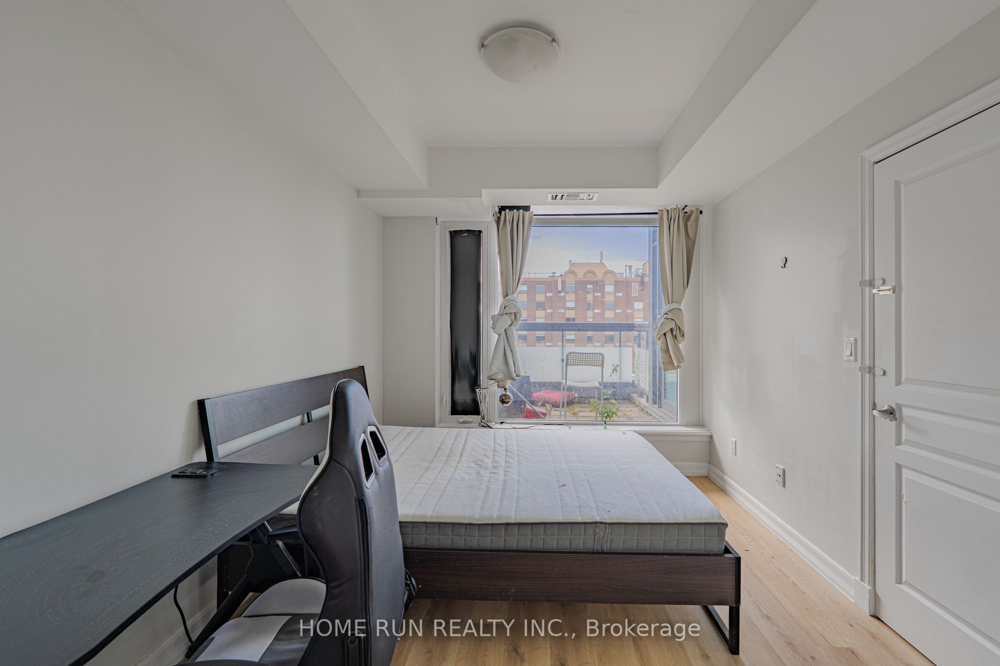 238 Besserer Street 1407 Property Photo 9