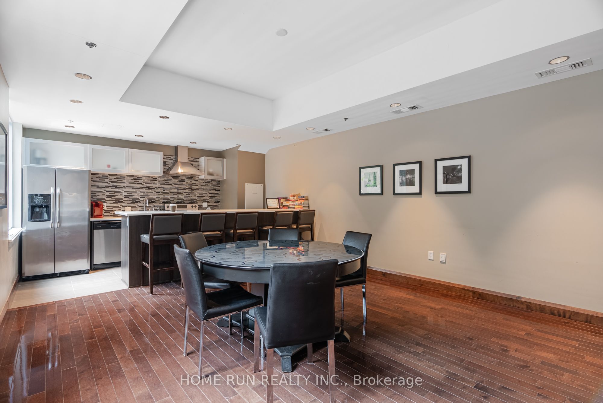 238 Besserer Street 1407 Property Photo 16