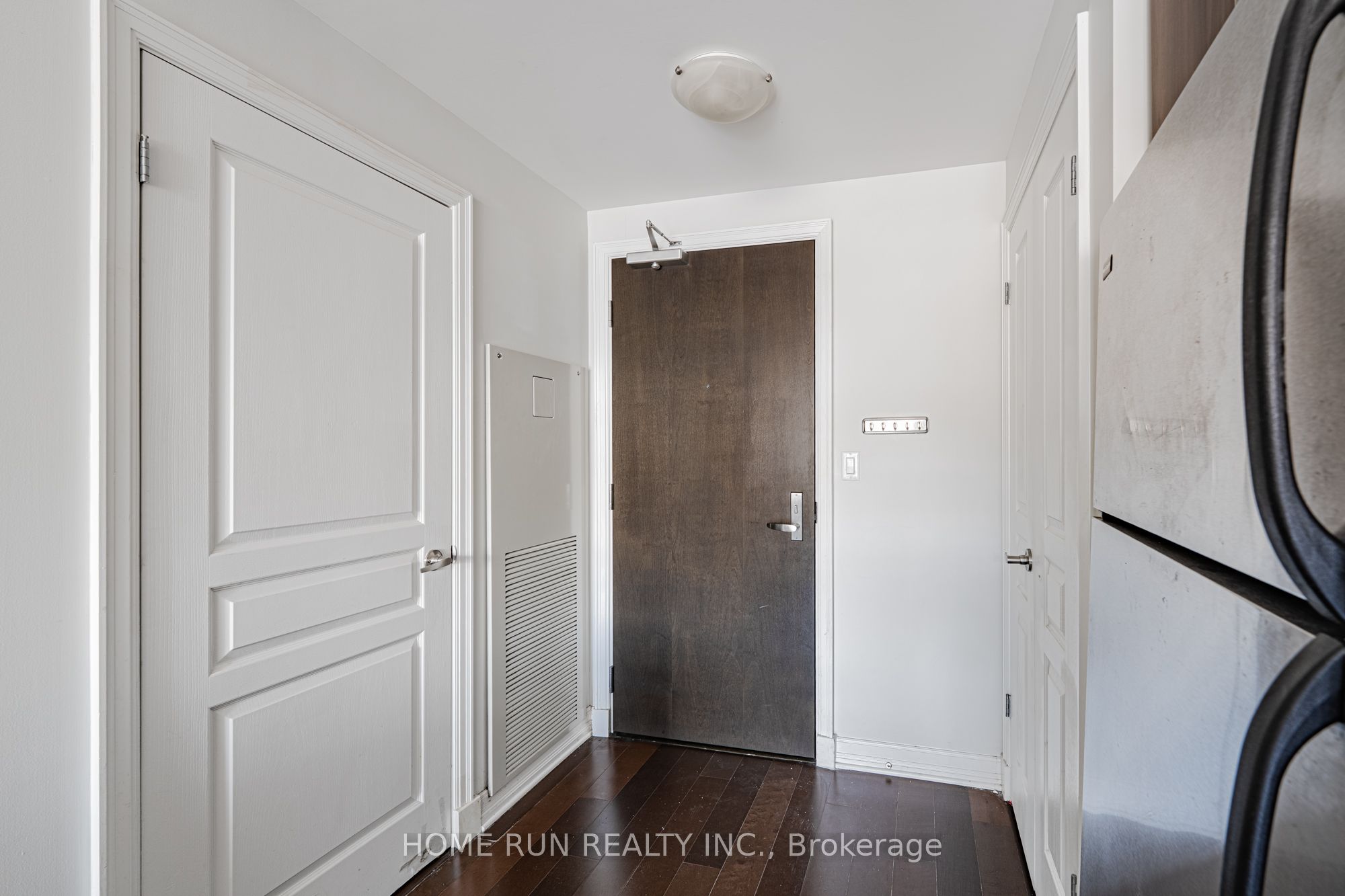 238 Besserer Street 1407 Property Photo 20