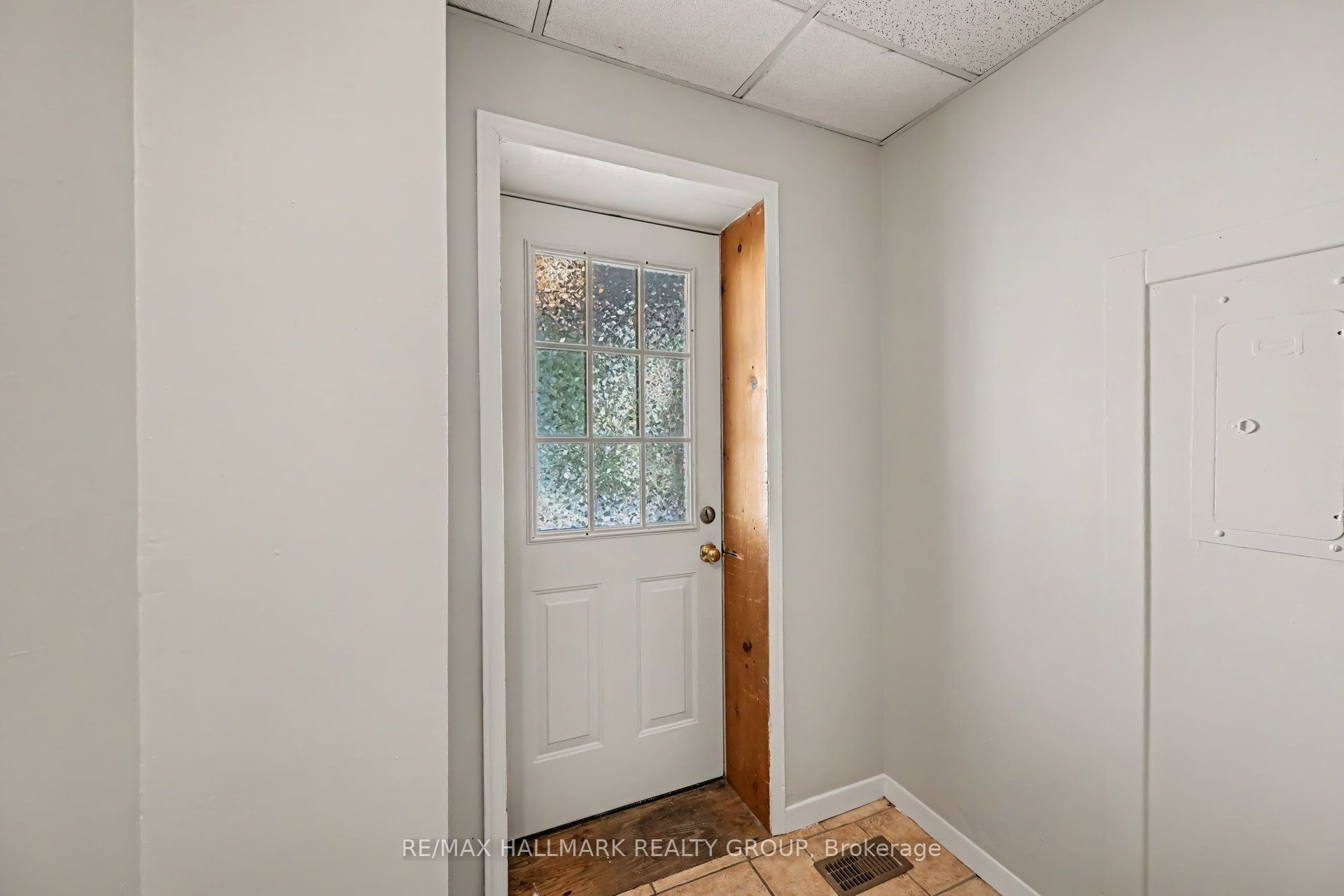 216 Bell Street 1 Property Photo 2