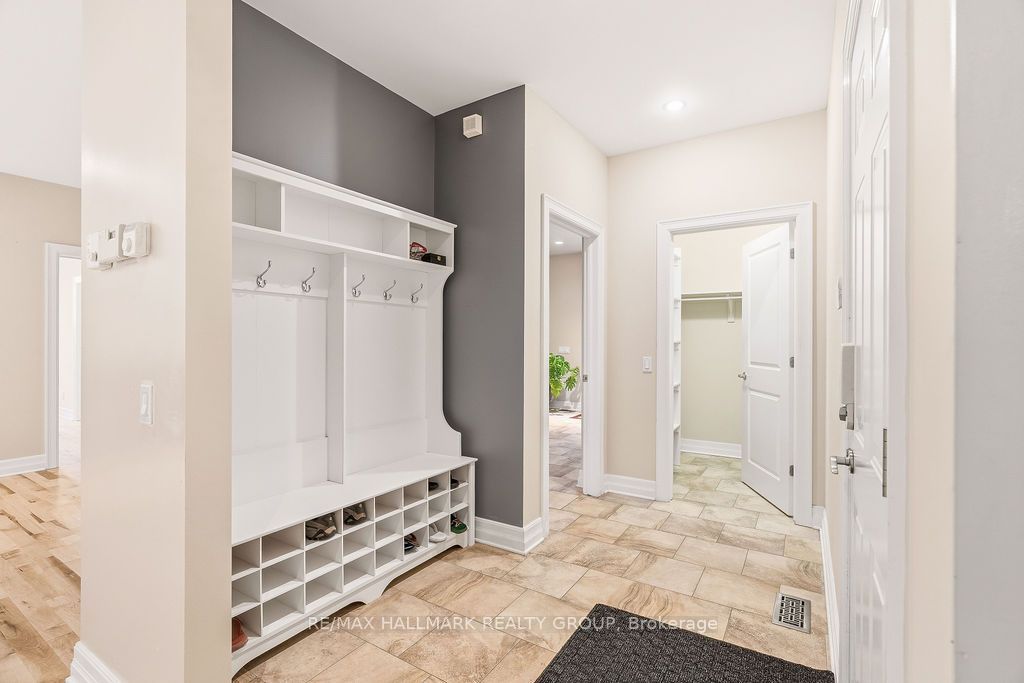 5 Oriole Drive Property Photo 5