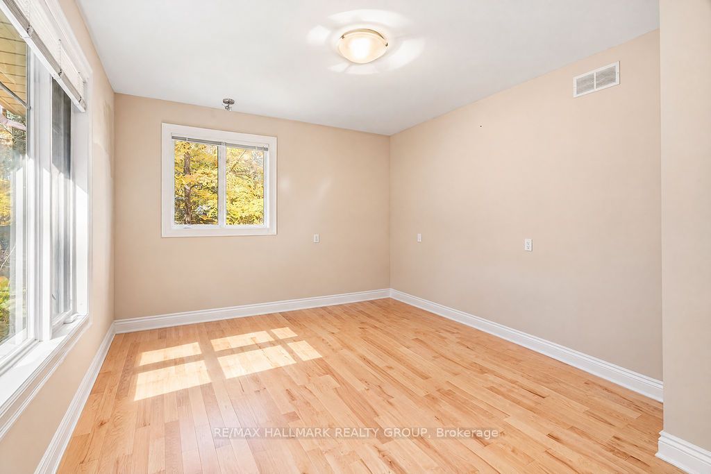 5 Oriole Drive Property Photo 17