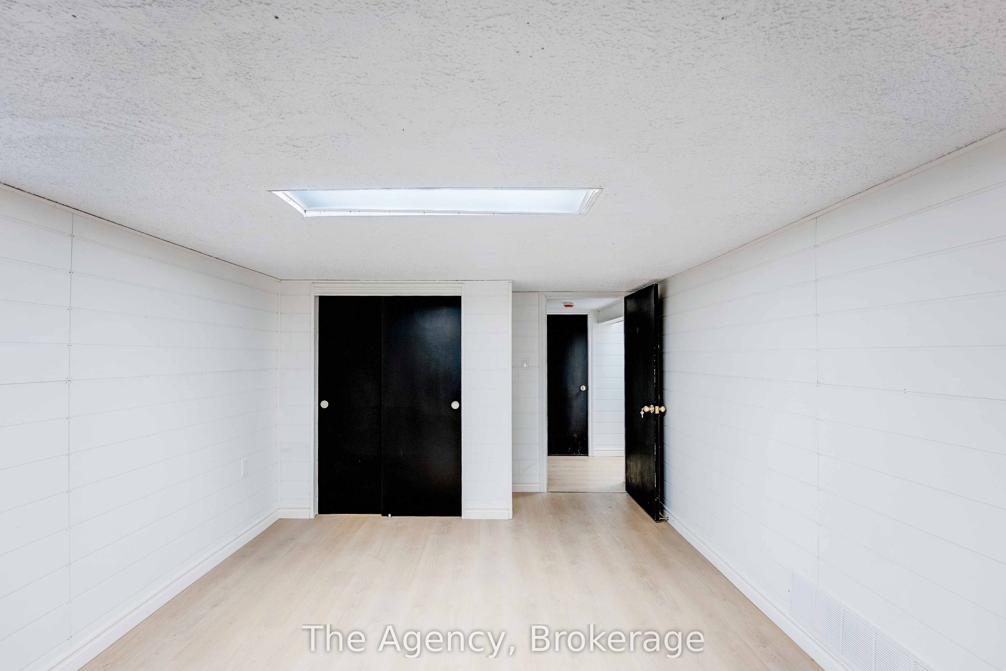 6499 Thorold Stone Road Property Photo 29