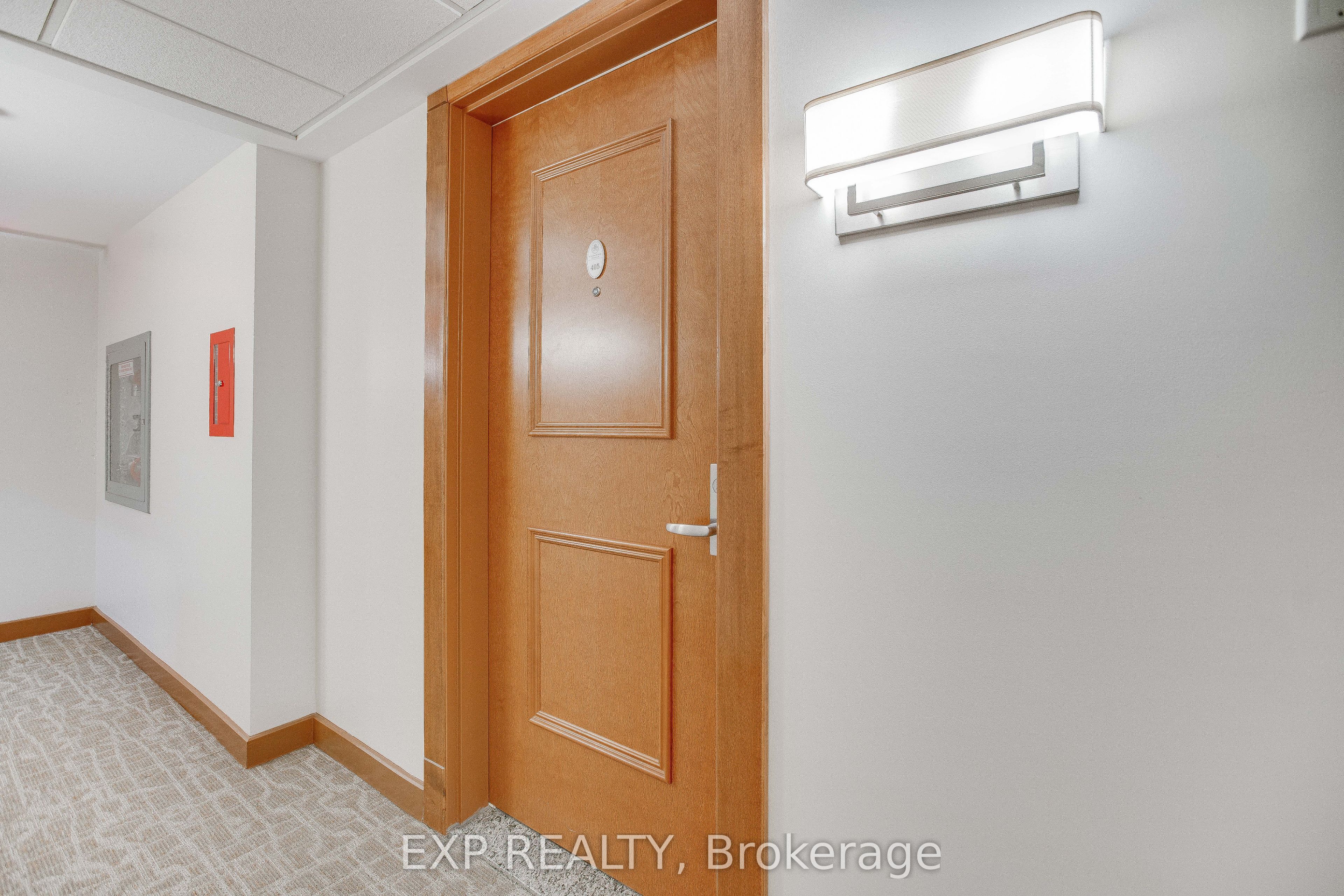195 Besserer Street 405 Property Photo 3