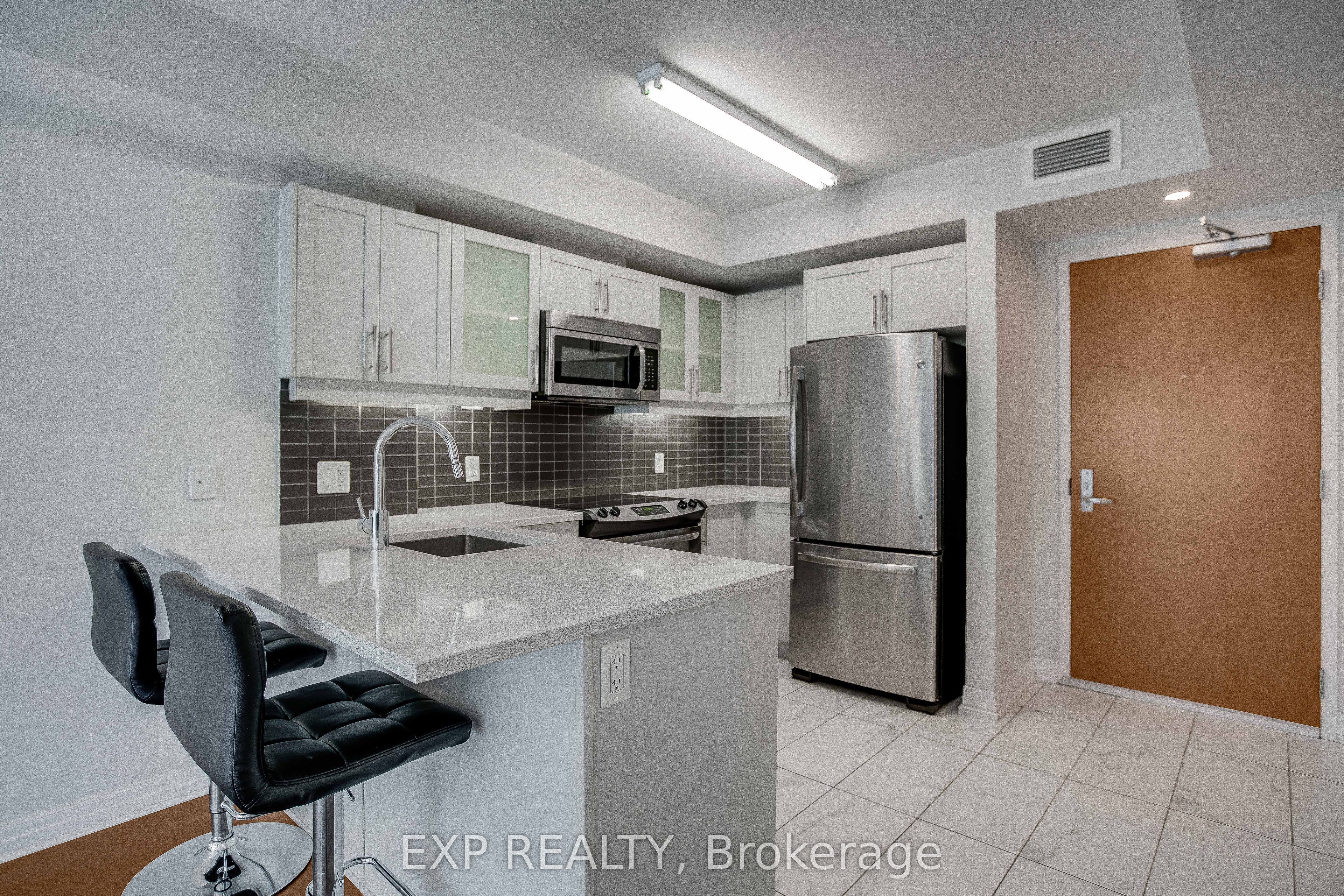 195 Besserer Street 405 Property Photo 5