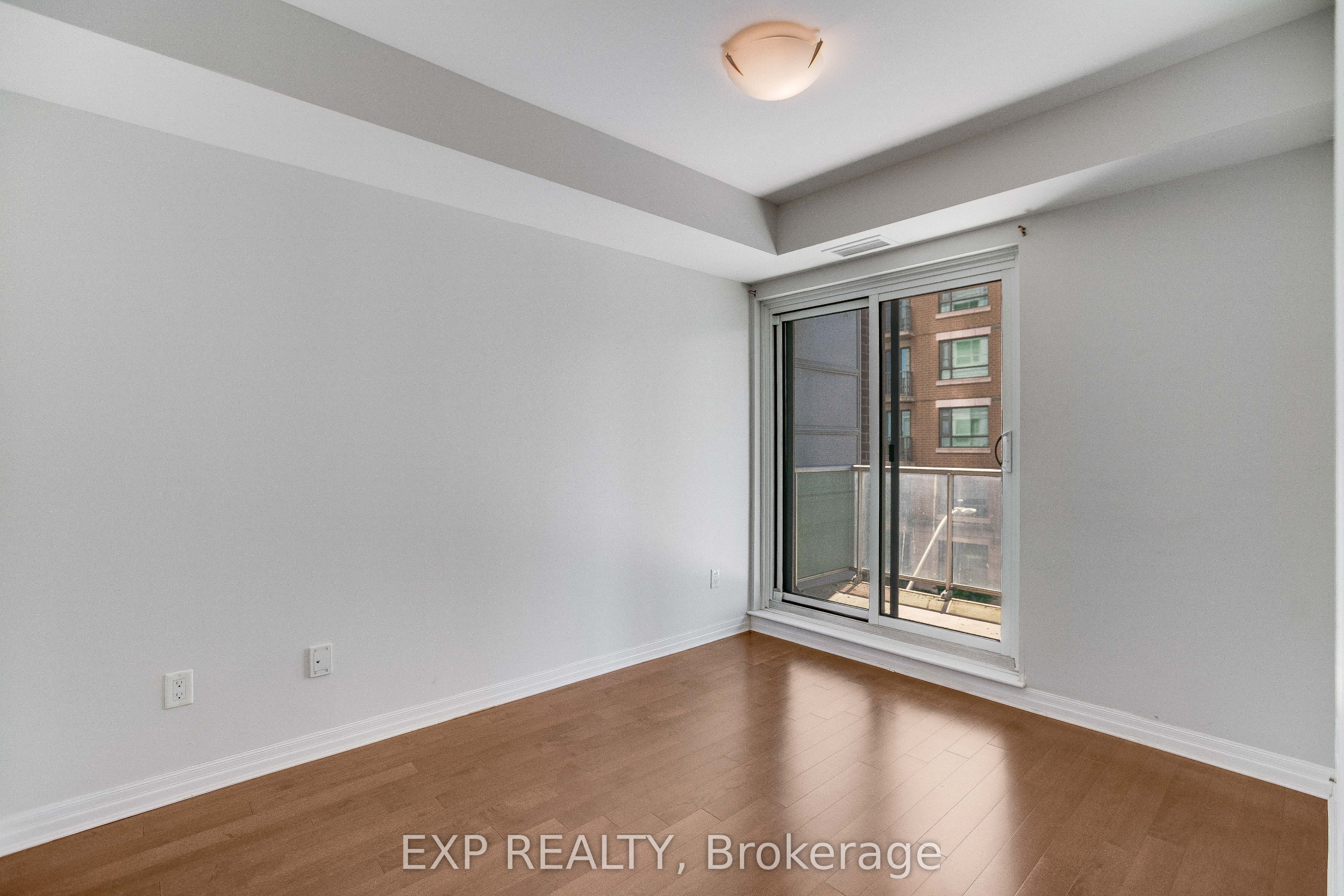 195 Besserer Street 405 Property Photo 13