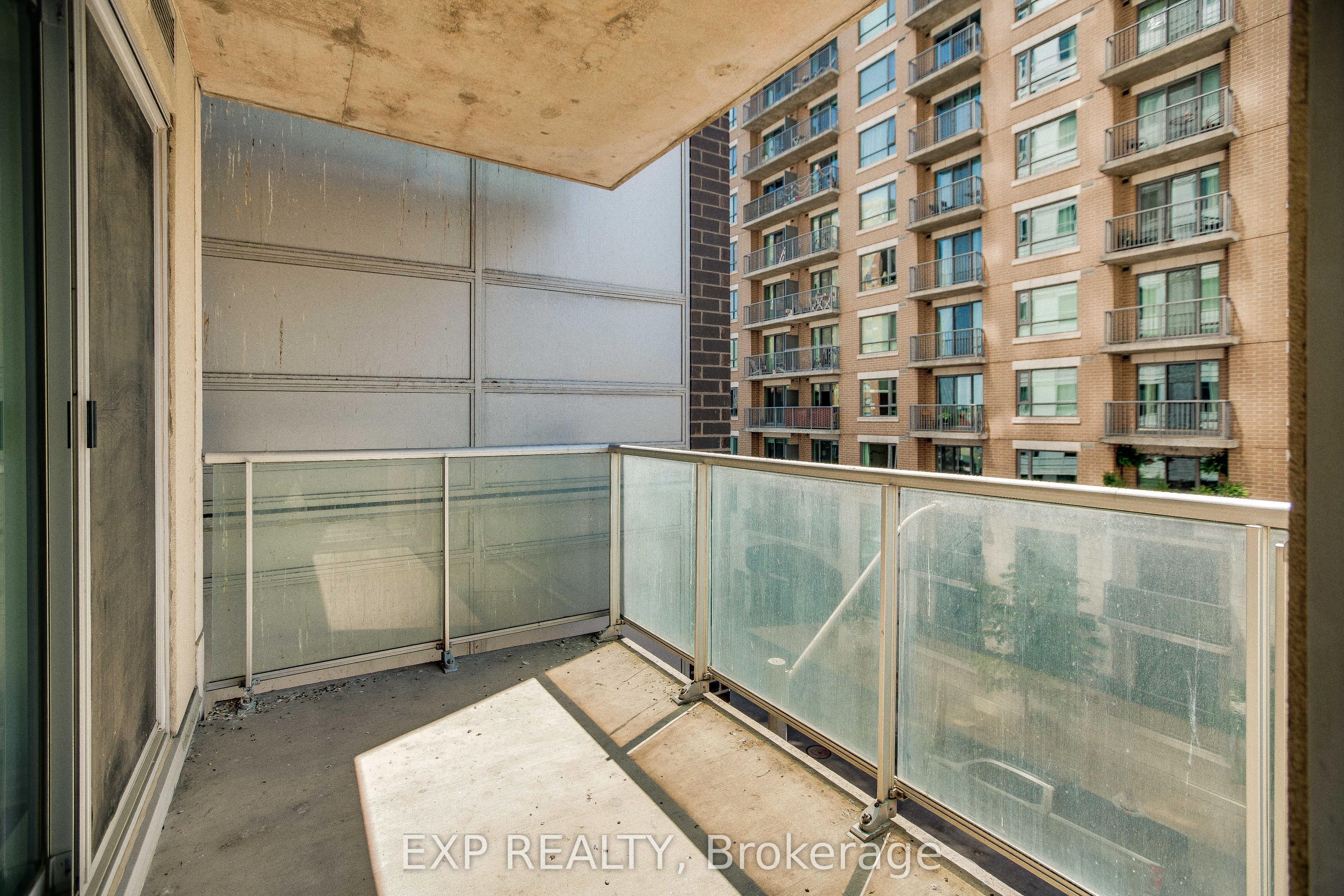 195 Besserer Street 405 Property Photo 18