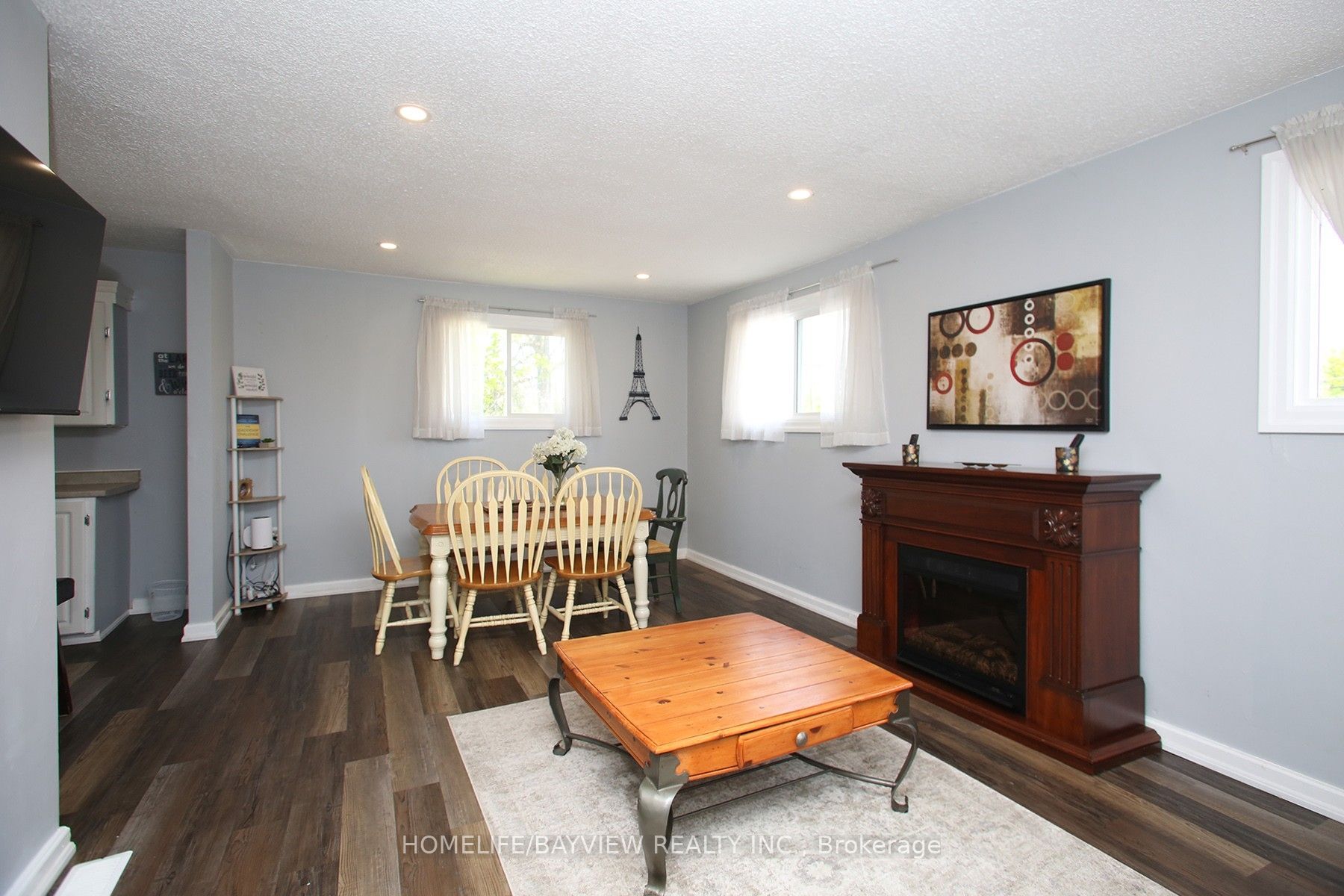 9 Bridge Street 2nd Flr Property Photo 3