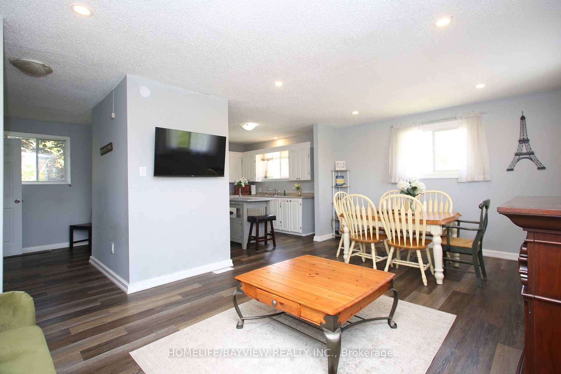 9 Bridge Street 2nd Flr Property Photo 4