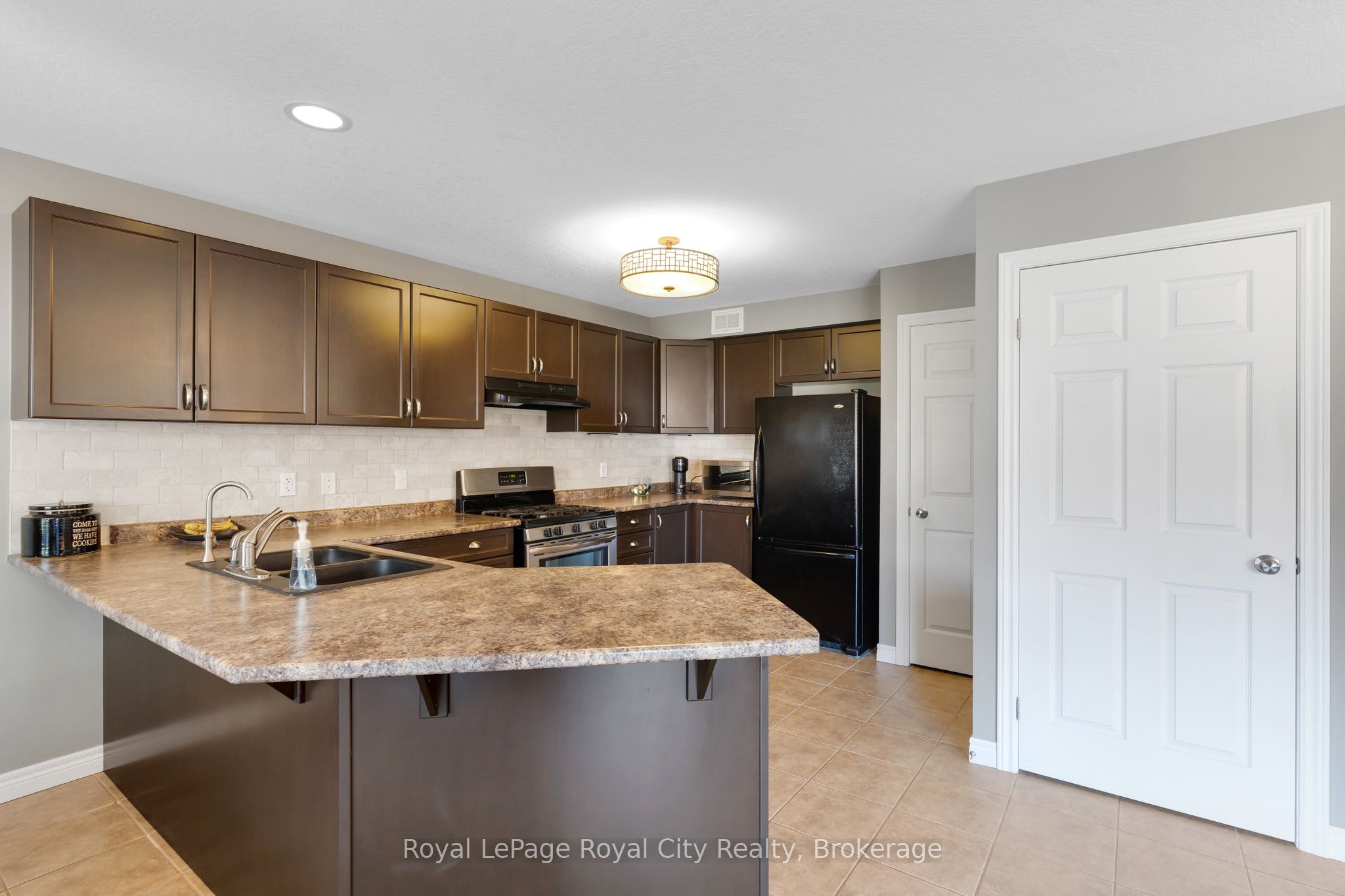 96 Timber Creek Crescent Property Photo 14