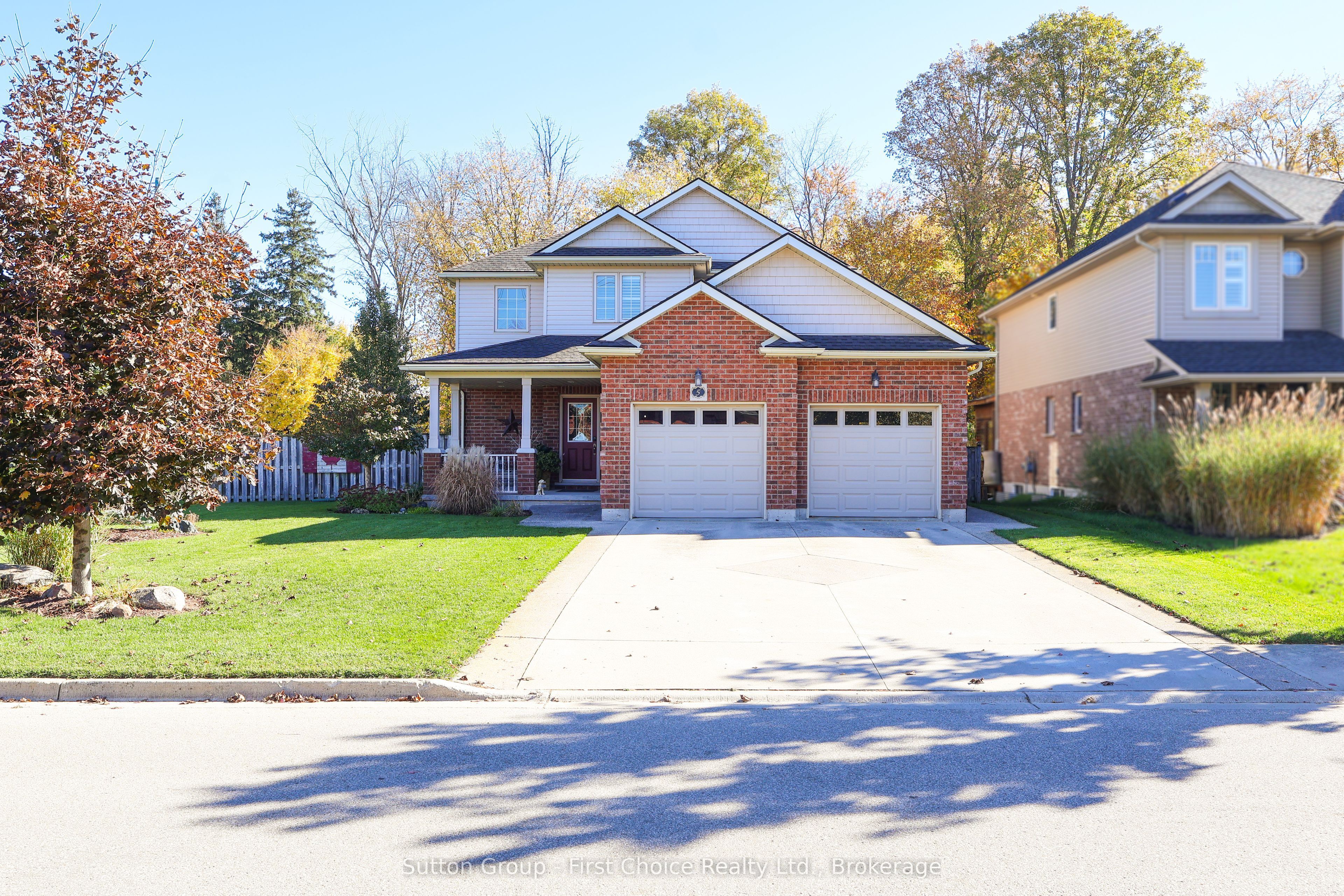 5 Fairfield Drive Property Photo 2