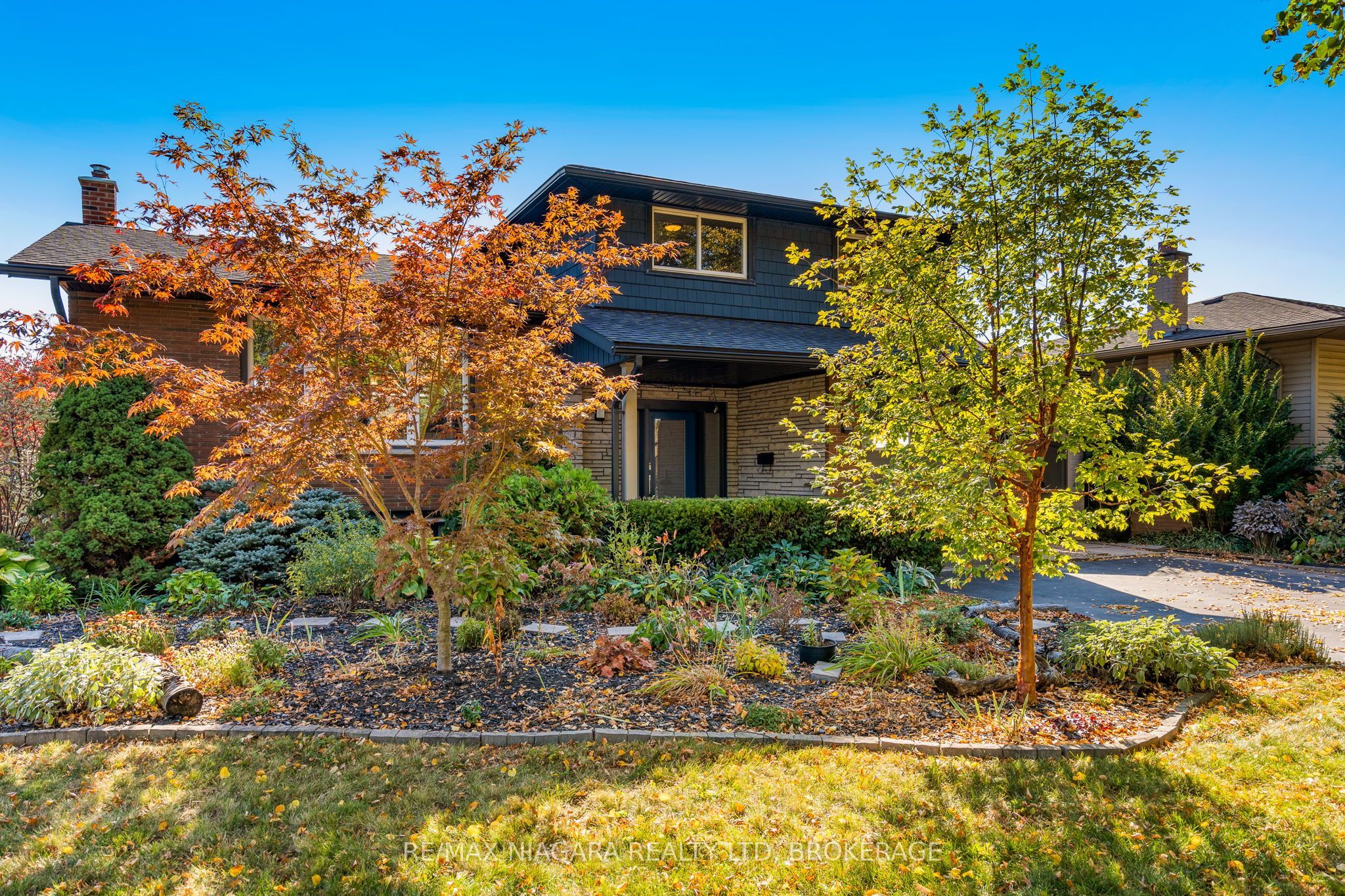 6524 Glengate Street Property Photo 3