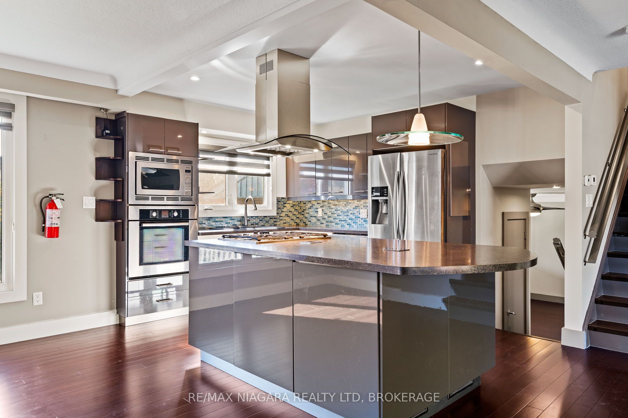6524 Glengate Street Property Photo 18