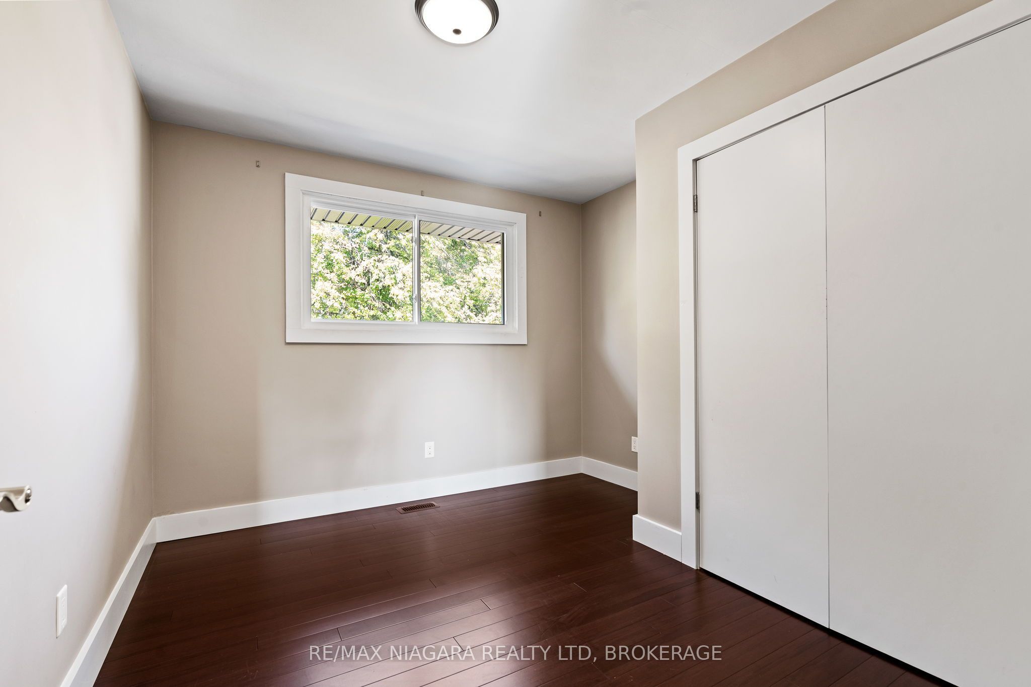 6524 Glengate Street Property Photo 27