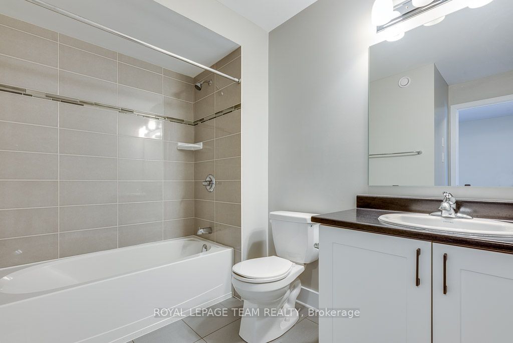 324 Fergus Crescent Property Photo 33