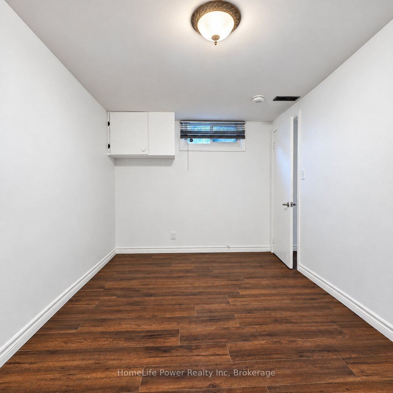 69 Tupper Crescent # Lower Property Photo 3