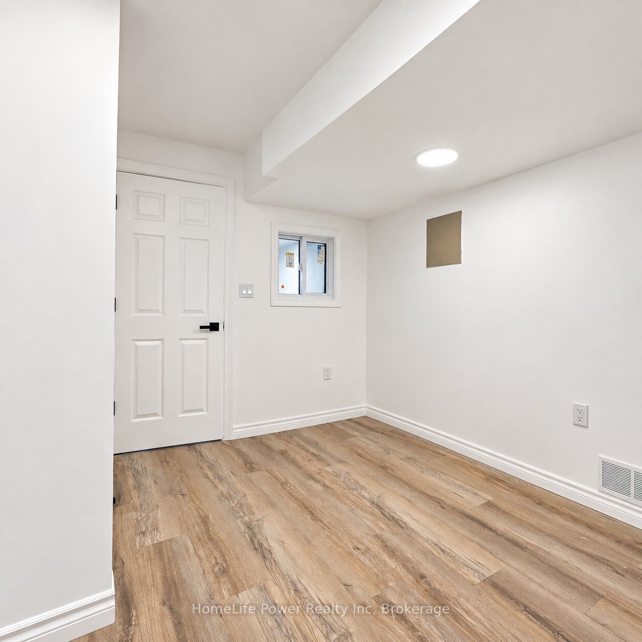69 Tupper Crescent # Lower Property Photo 8