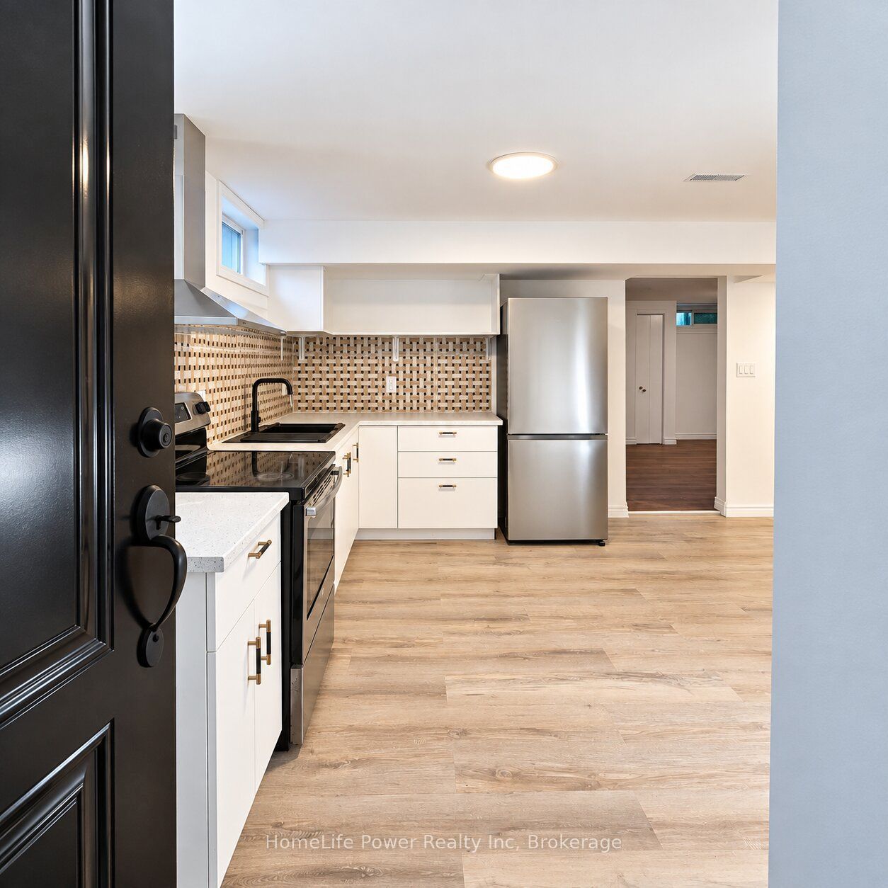 69 Tupper Crescent # Lower Property Photo 14