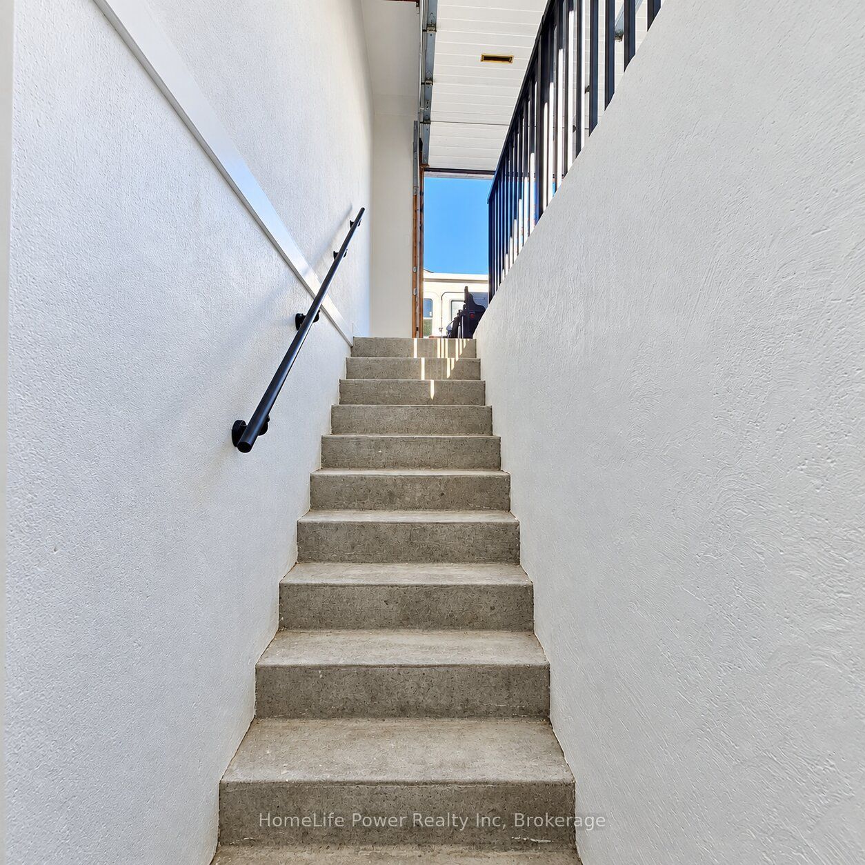 69 Tupper Crescent # Lower Property Photo 17