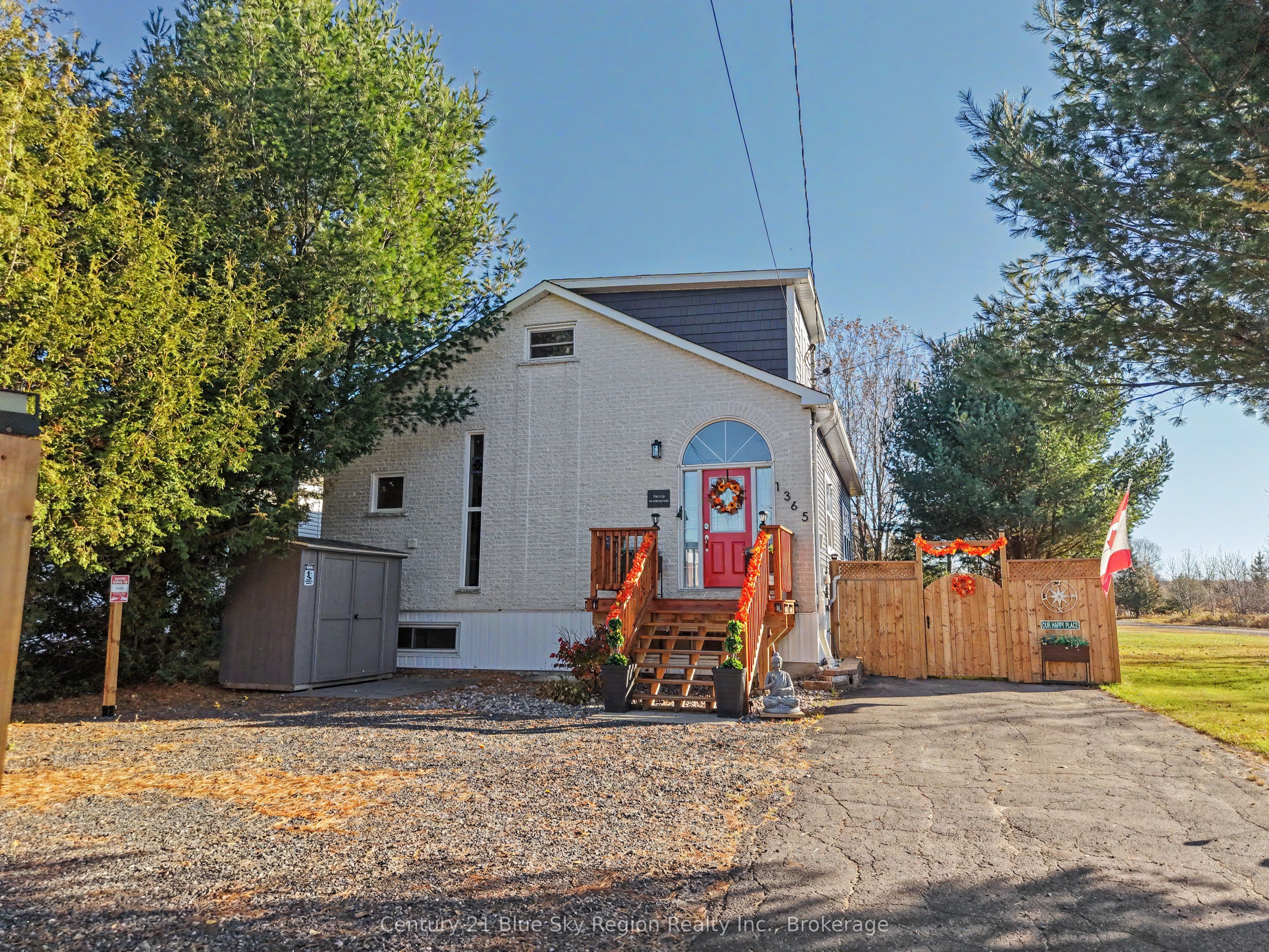 1365 Main Street Property Photo 1