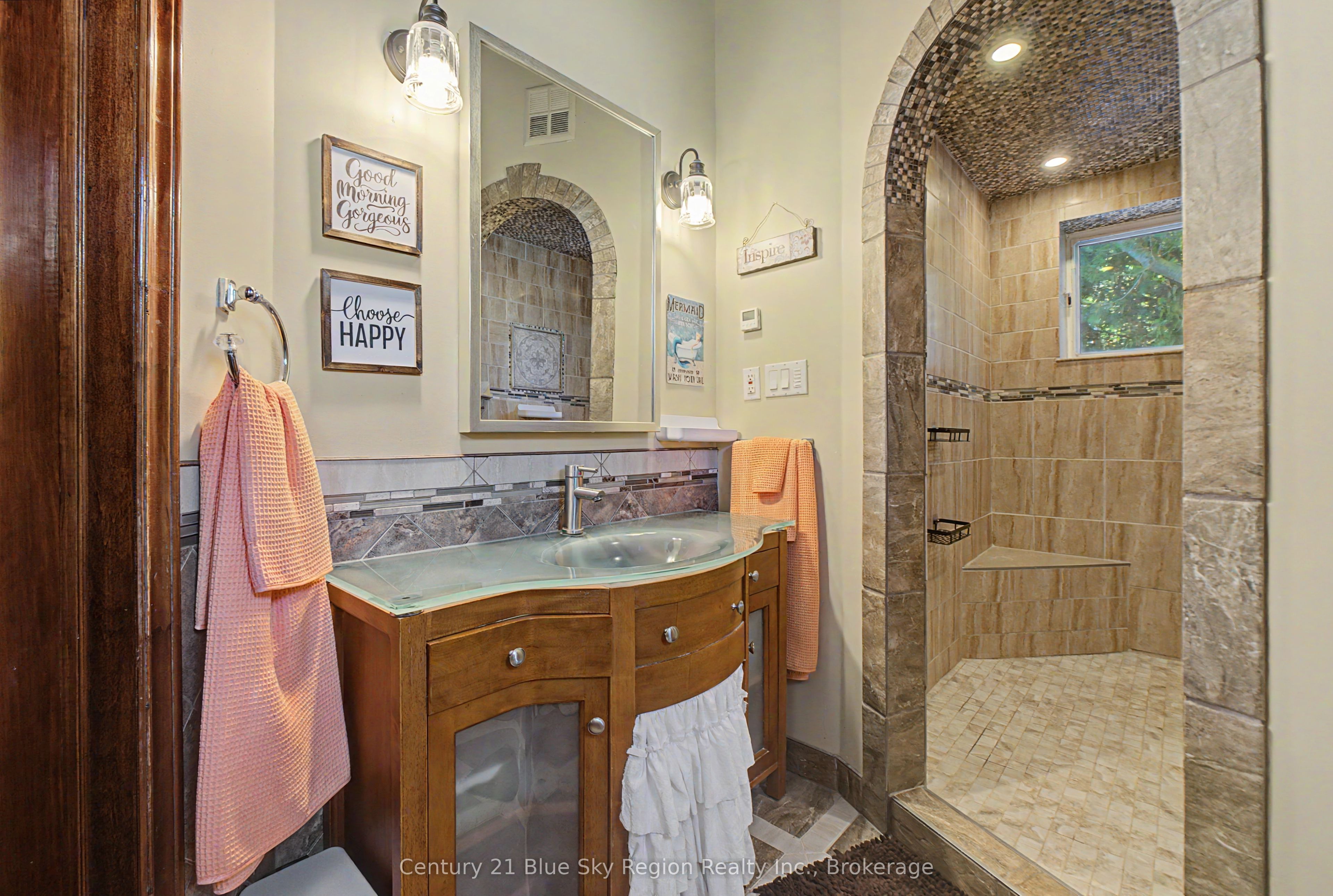 1365 Main Street Property Photo 23
