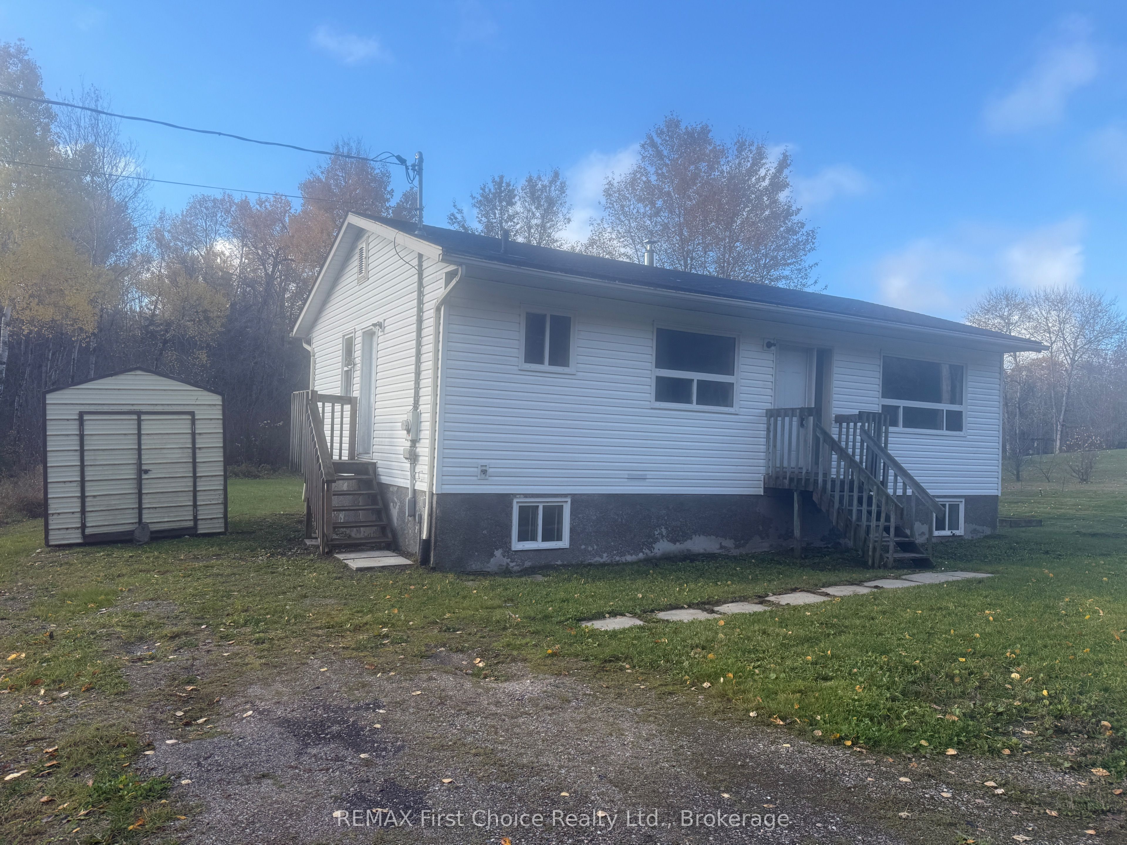 389 Cemetery Road Property Photo 1