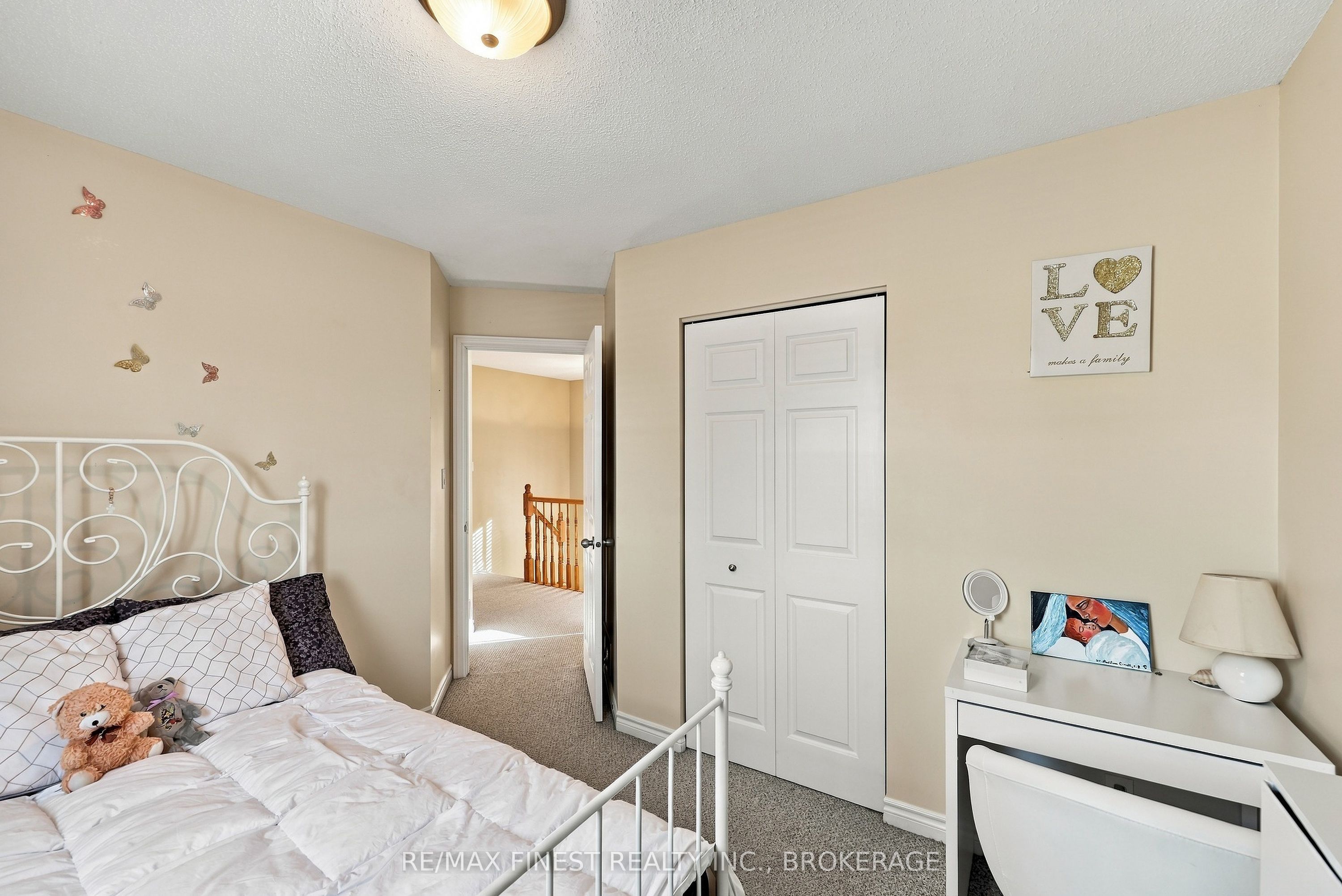 929 Lombardy Street Property Photo 32