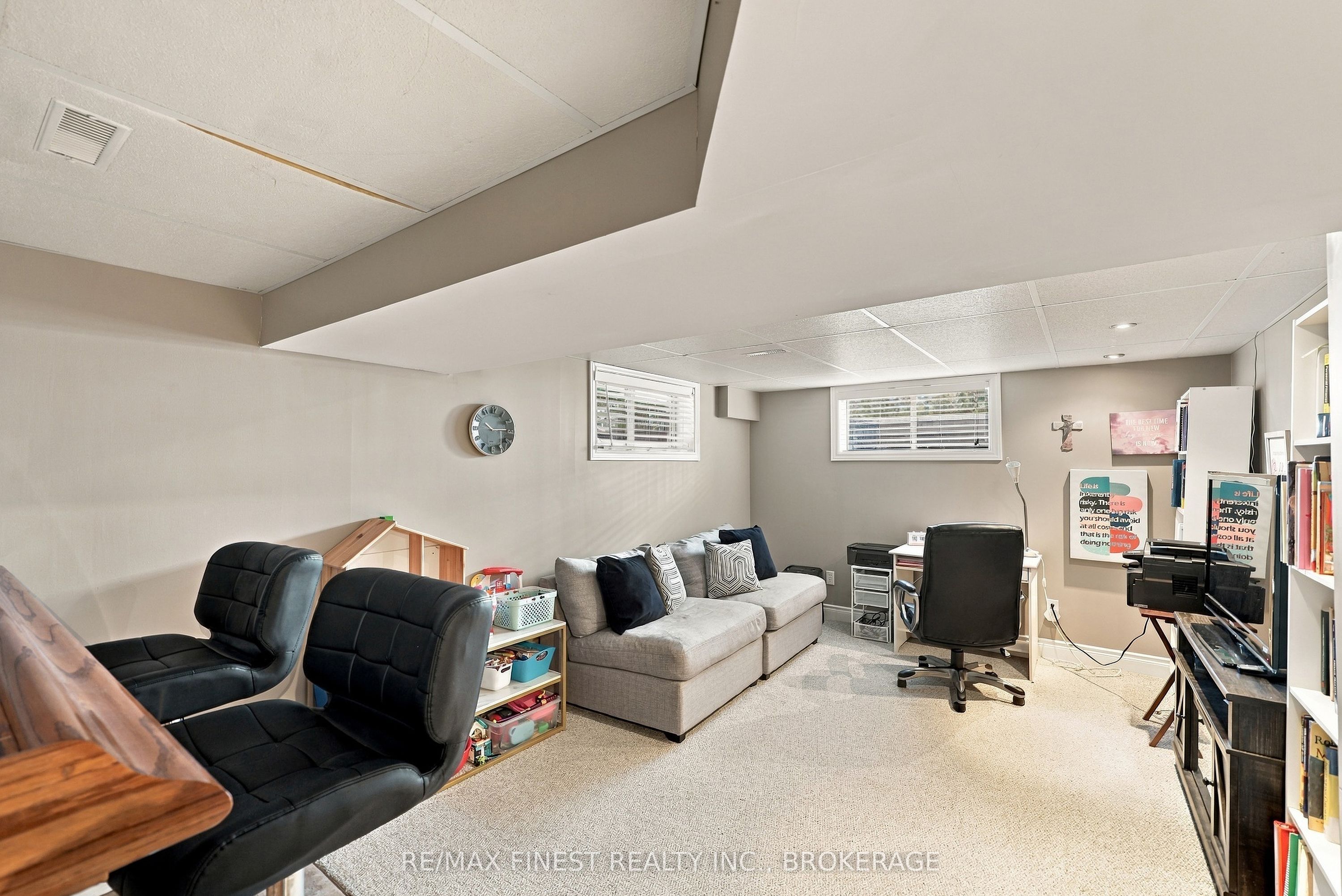 929 Lombardy Street Property Photo 34