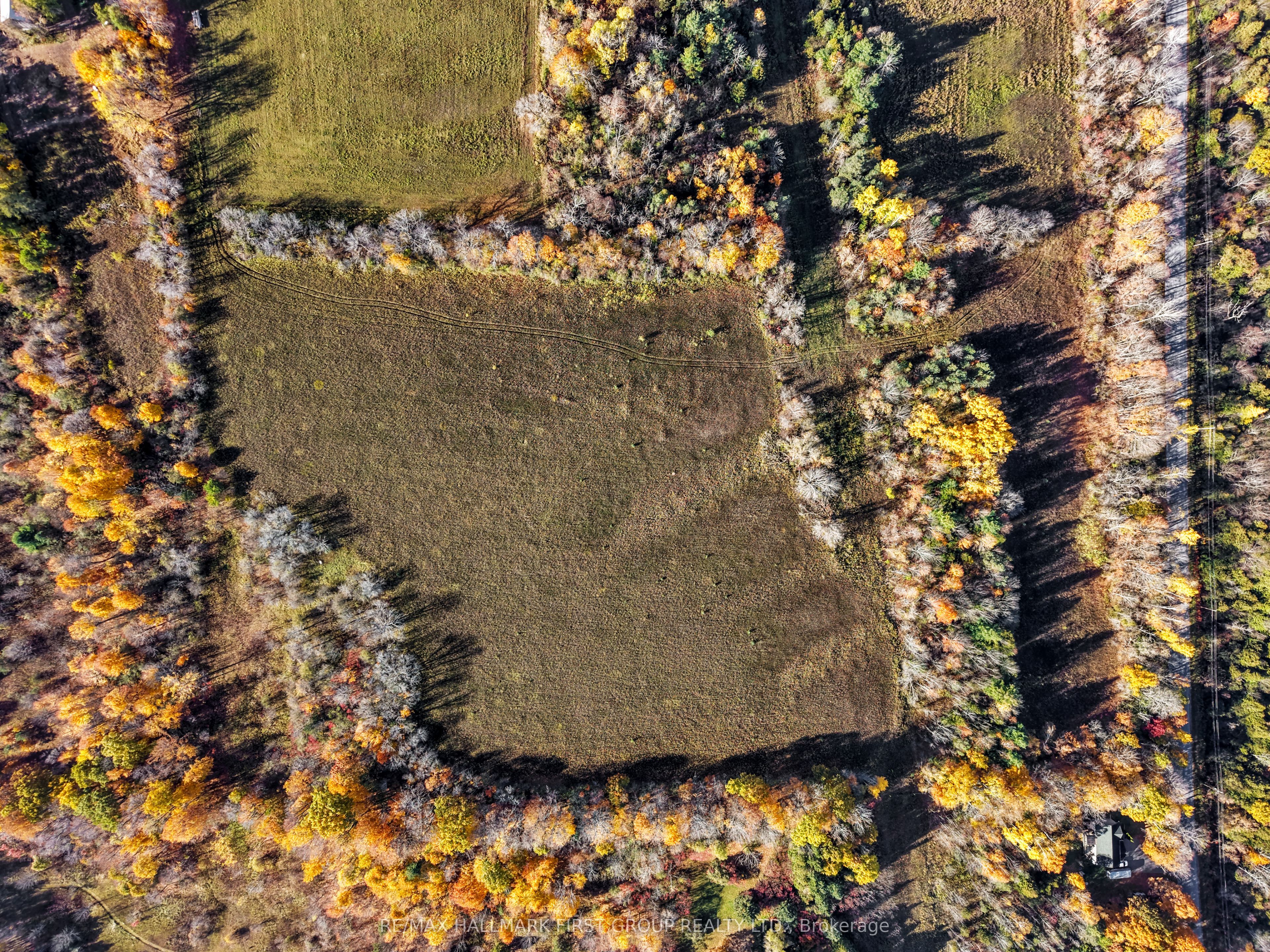 A Pipeline Road Property Photo 14