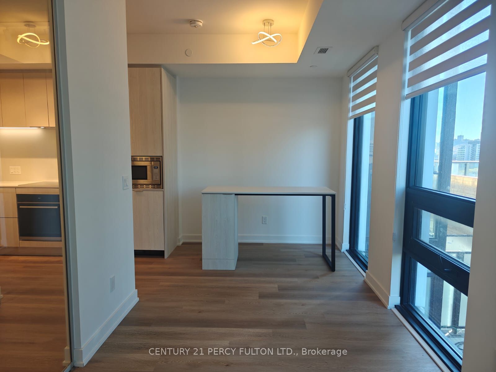 101 John Street N 1017 Property Photo 4