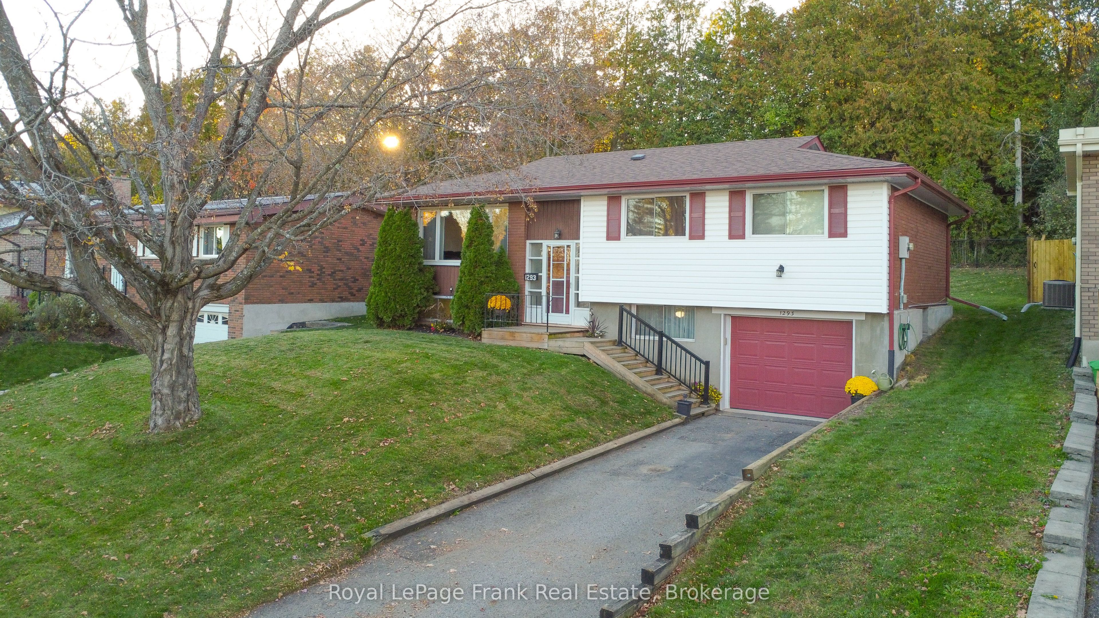 1293 Edmison Drive Property Photo 1